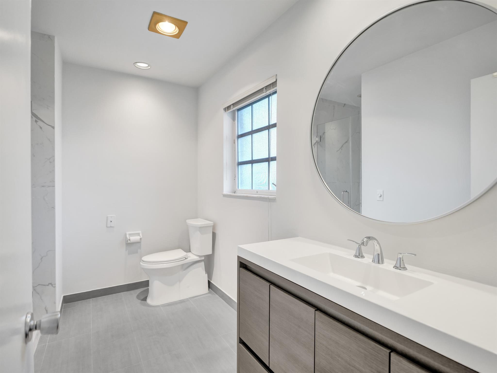 55 Little Harbor Way