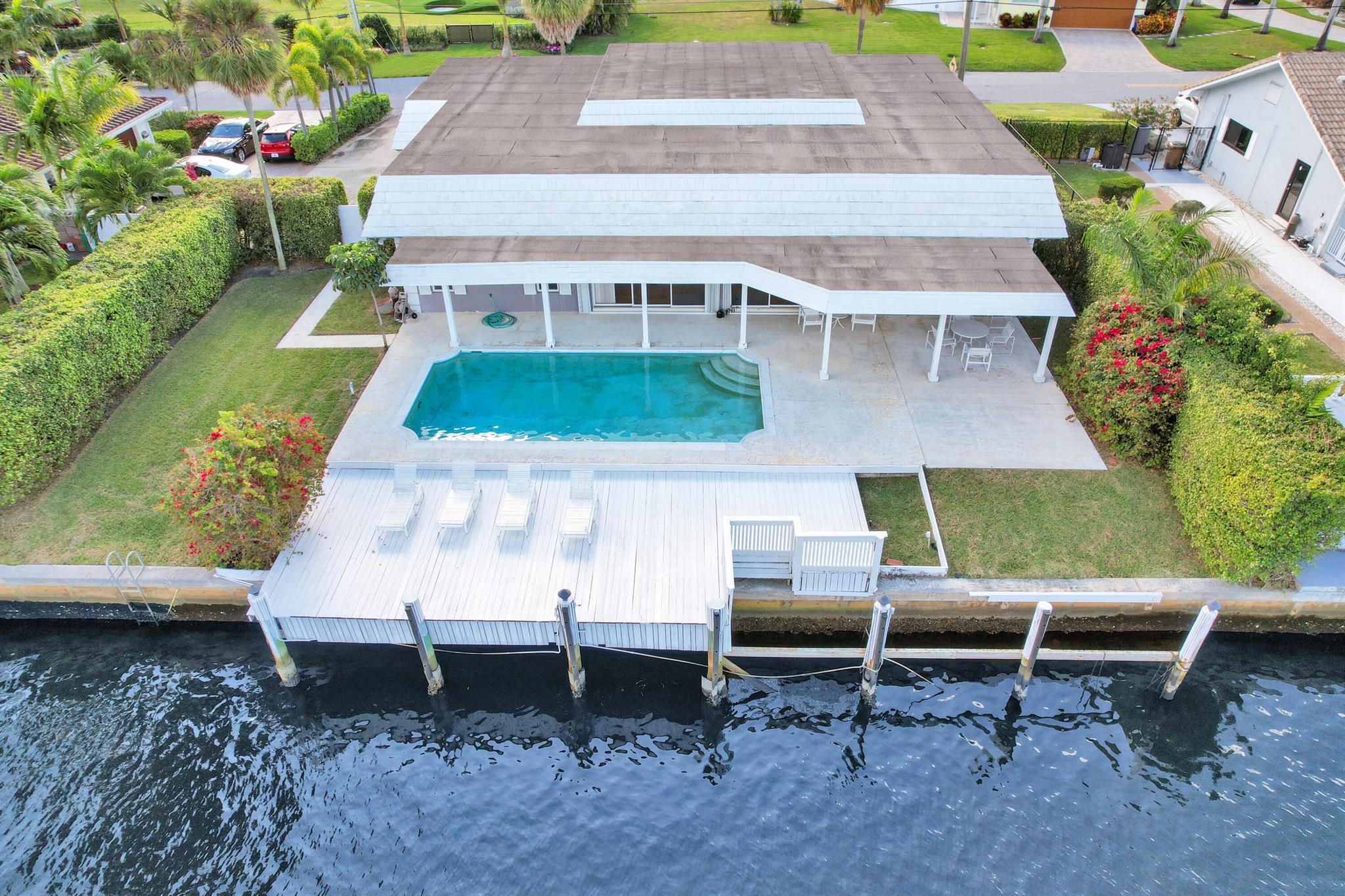 55 Little Harbor Way