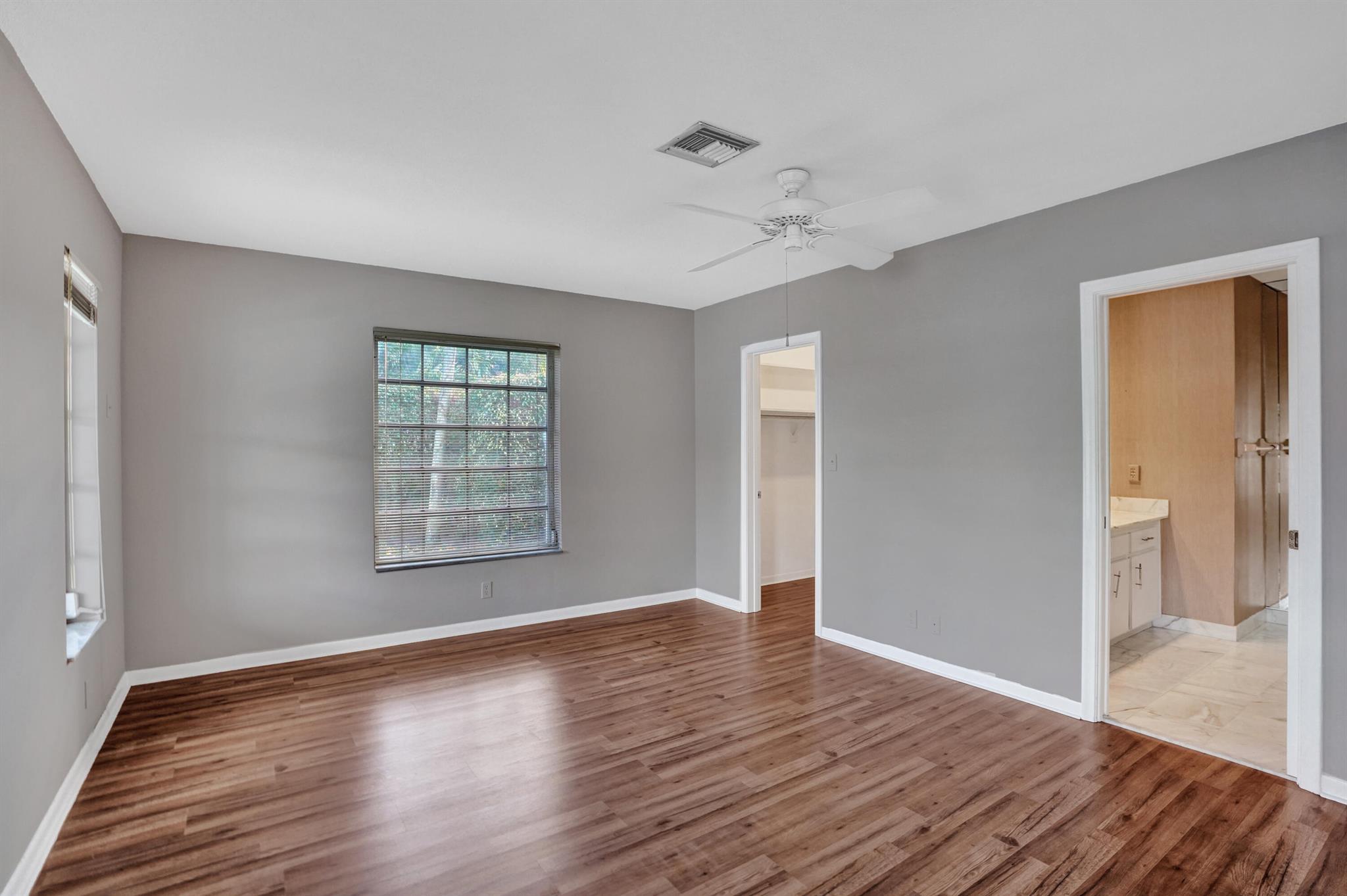 55 Little Harbor Way