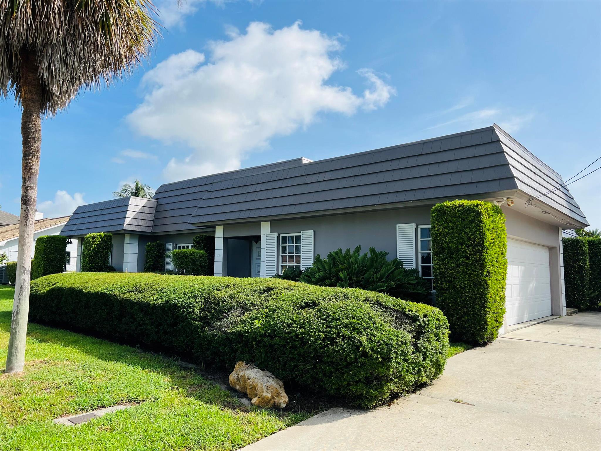 55 Little Harbor Way