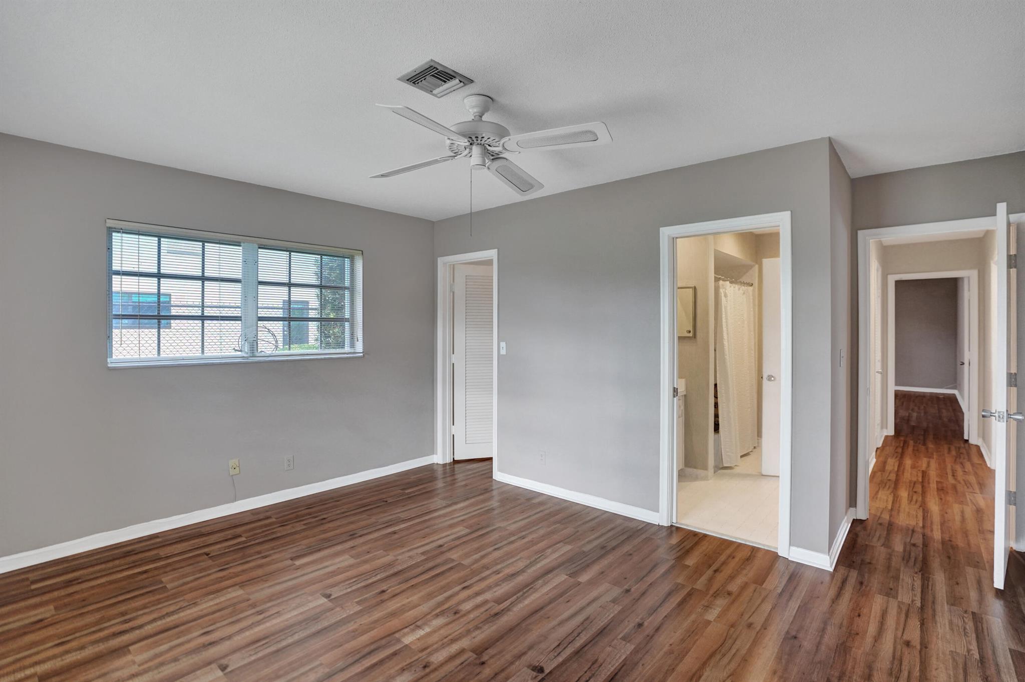 55 Little Harbor Way