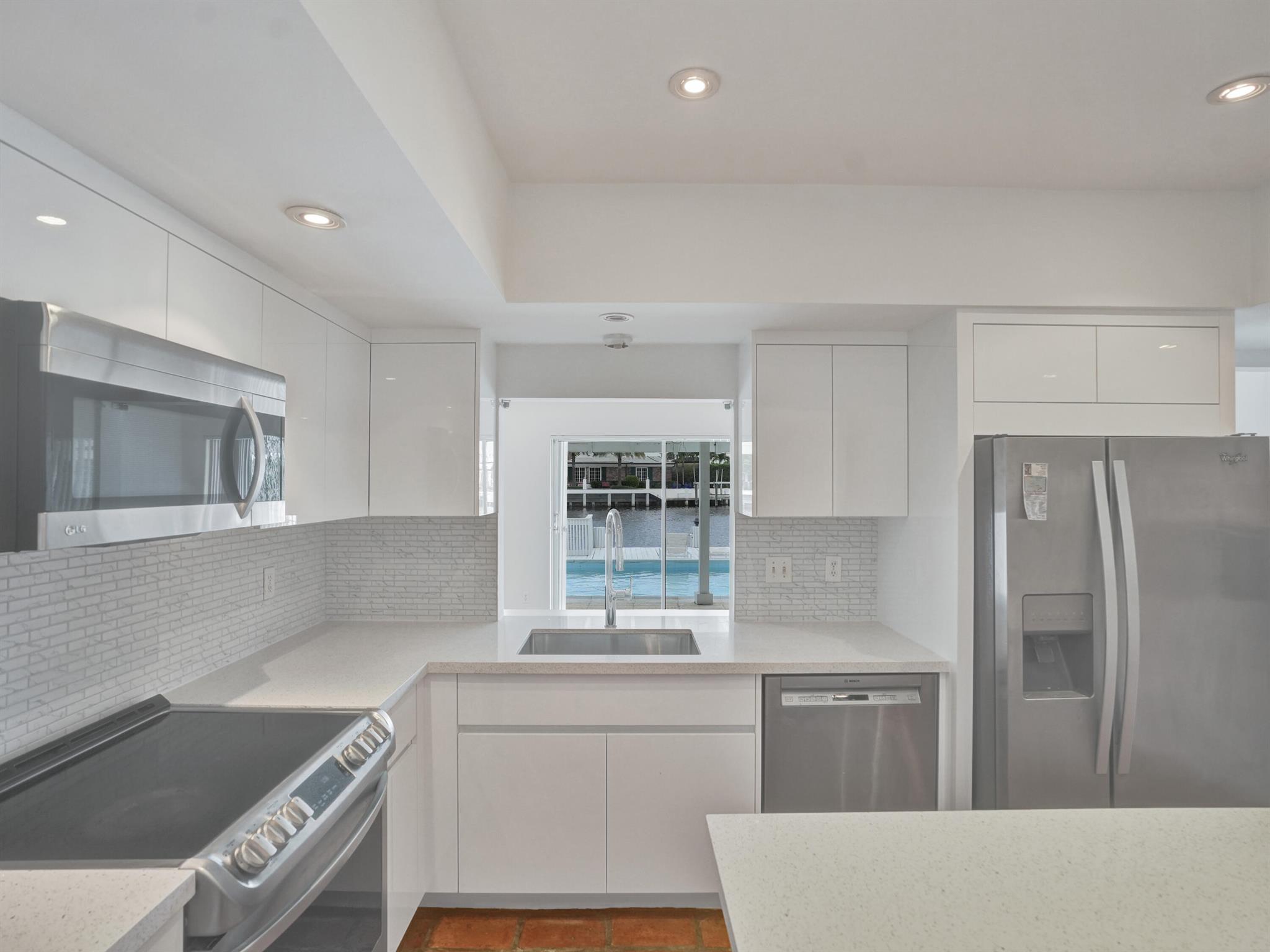 55 Little Harbor Way