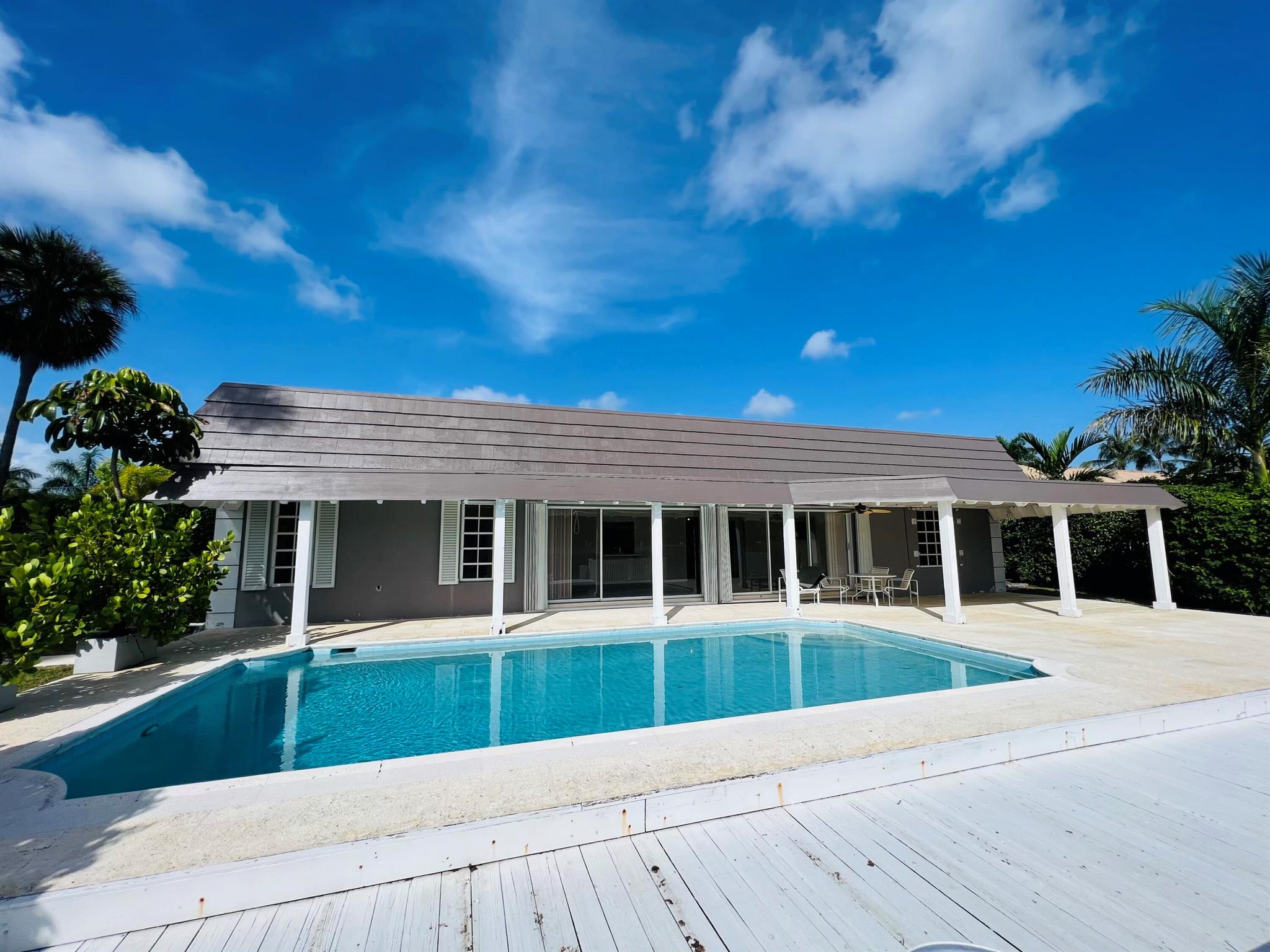 55 Little Harbor Way