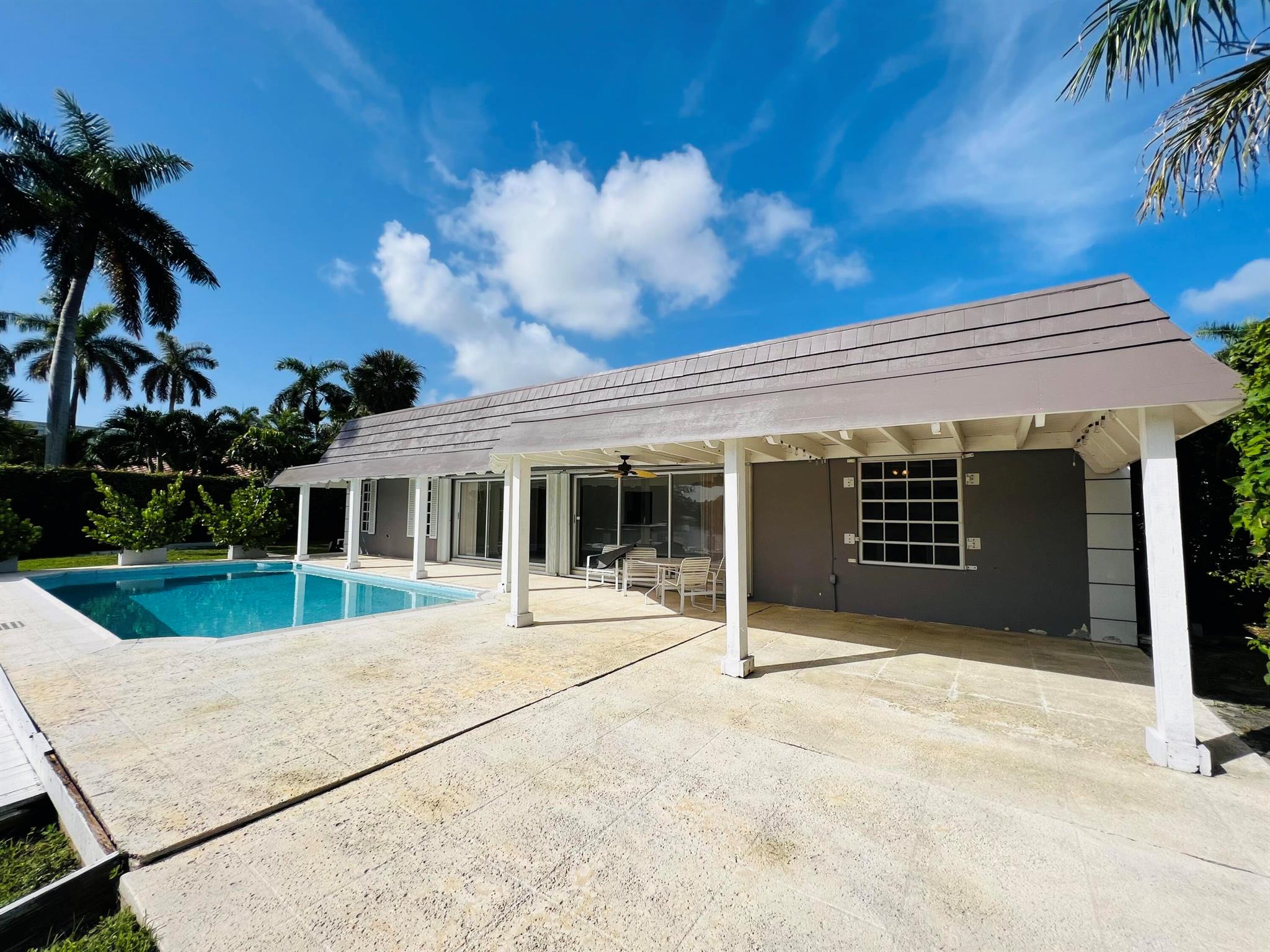 55 Little Harbor Way