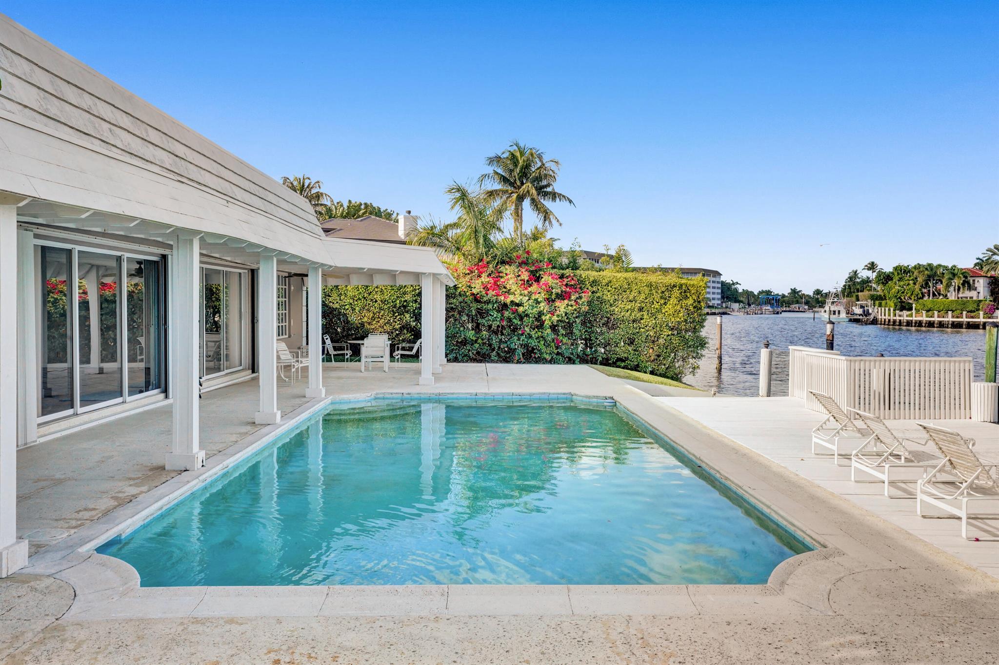 55 Little Harbor Way