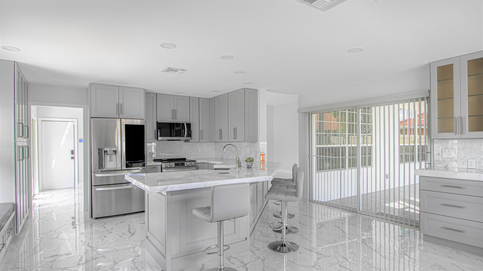 1047 Lake Breeze Drive