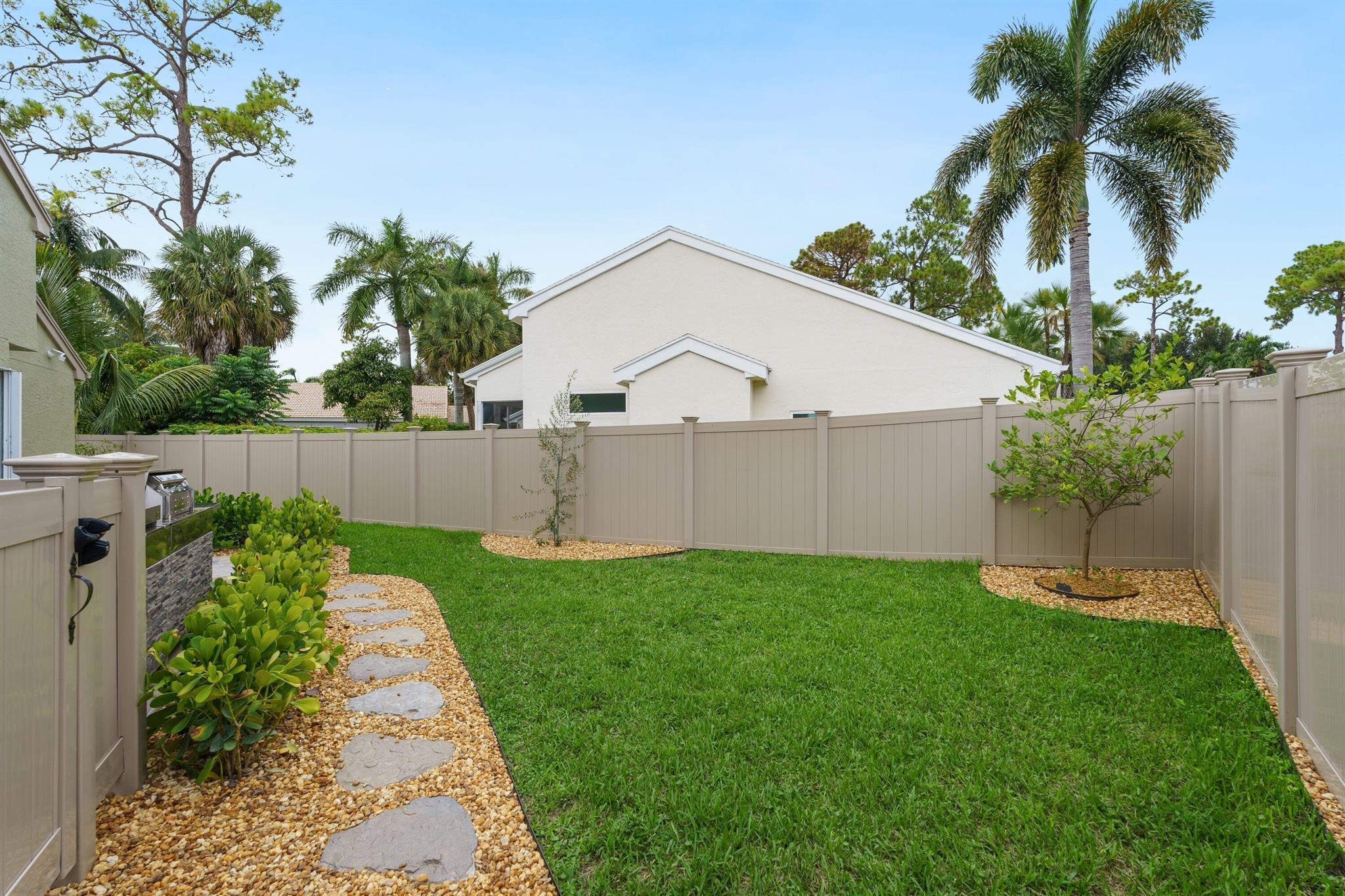 1047 Lake Breeze Drive