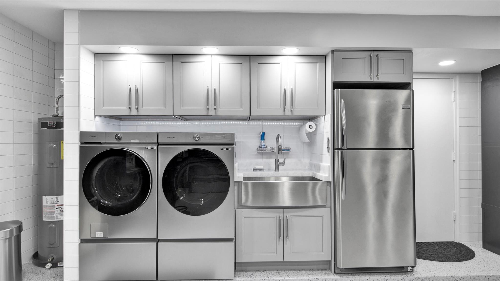 1047 Lake Breeze Drive