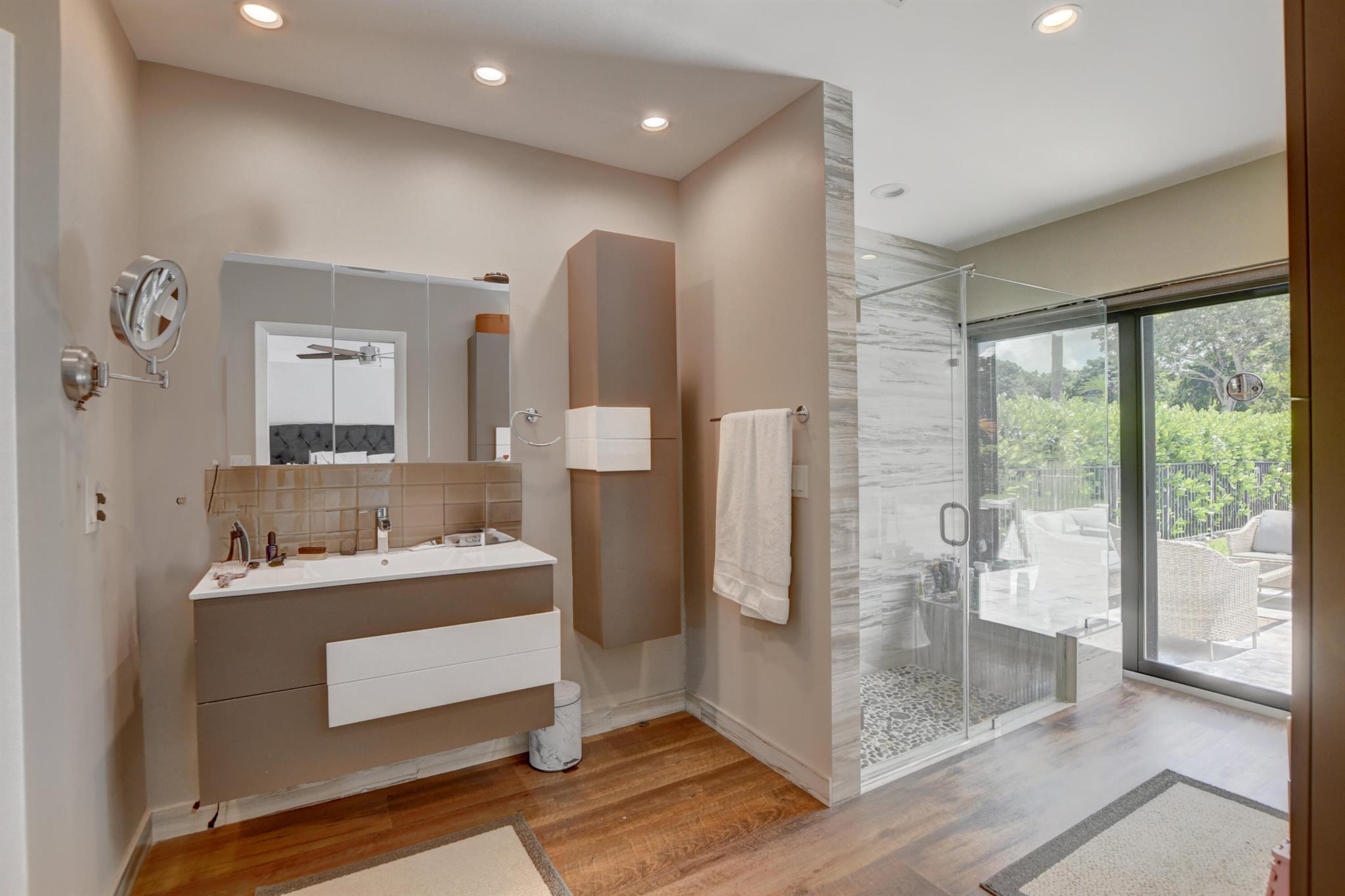 10198 Boca Woods Lane