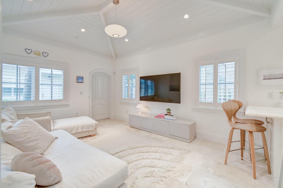 2225 S Ocean Boulevard 12