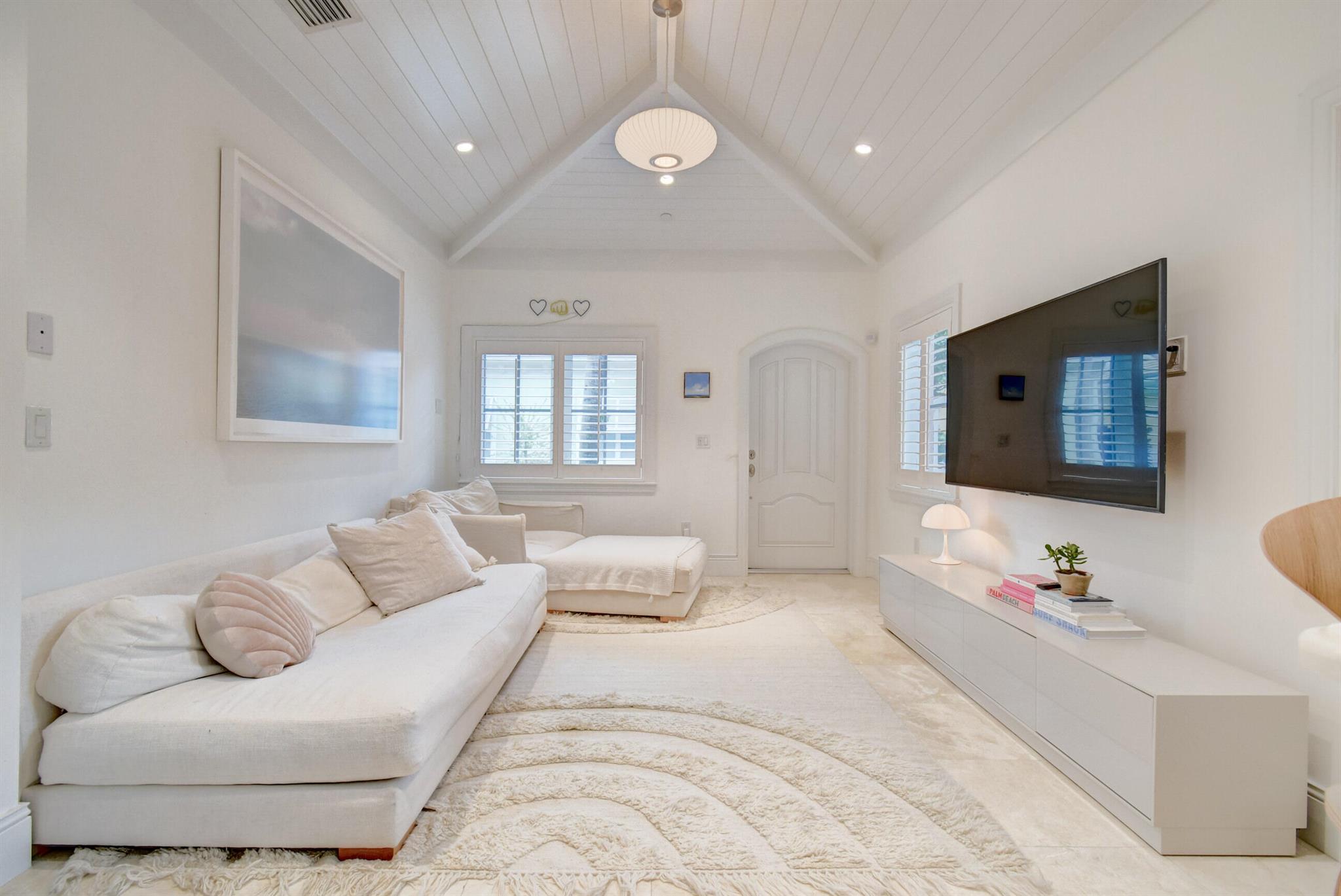 2225 S Ocean Boulevard 12