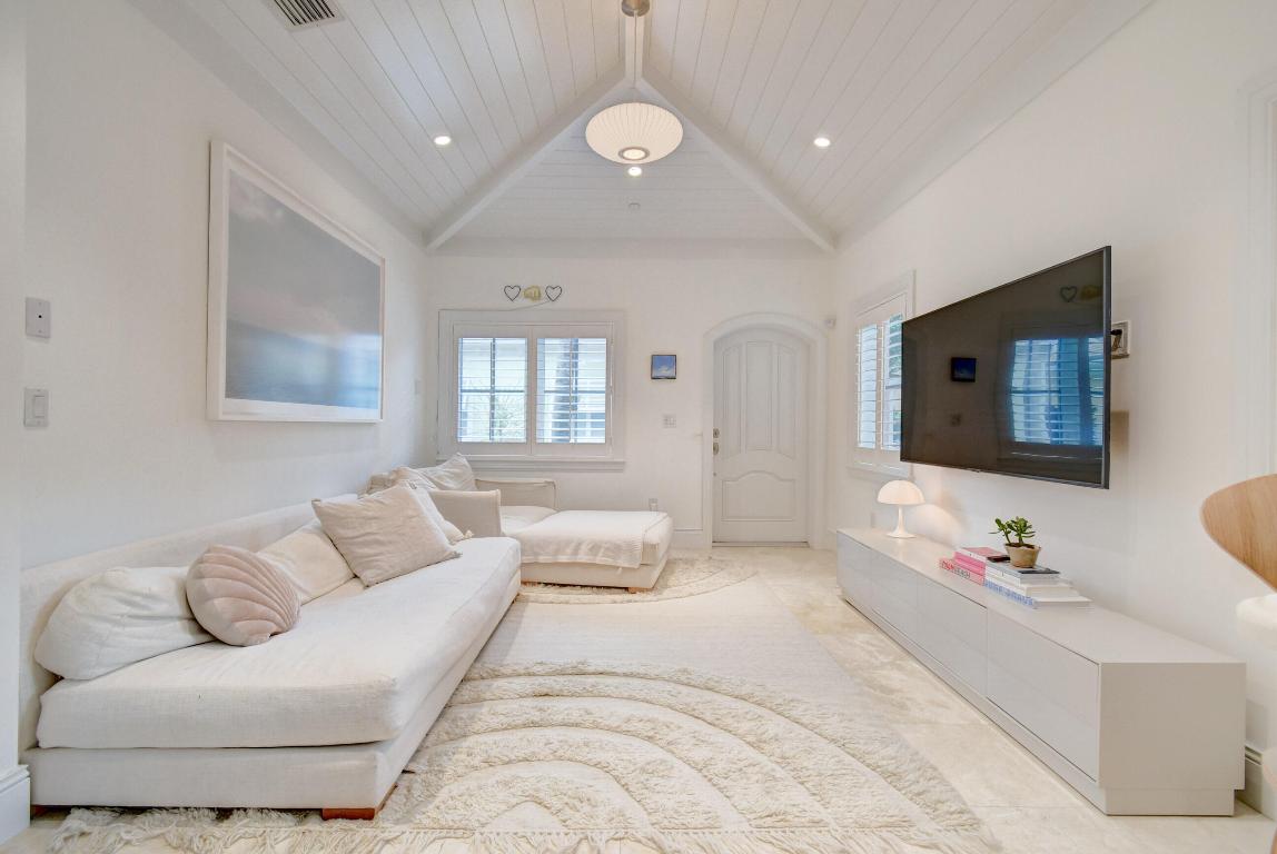 2225 S Ocean Boulevard 12