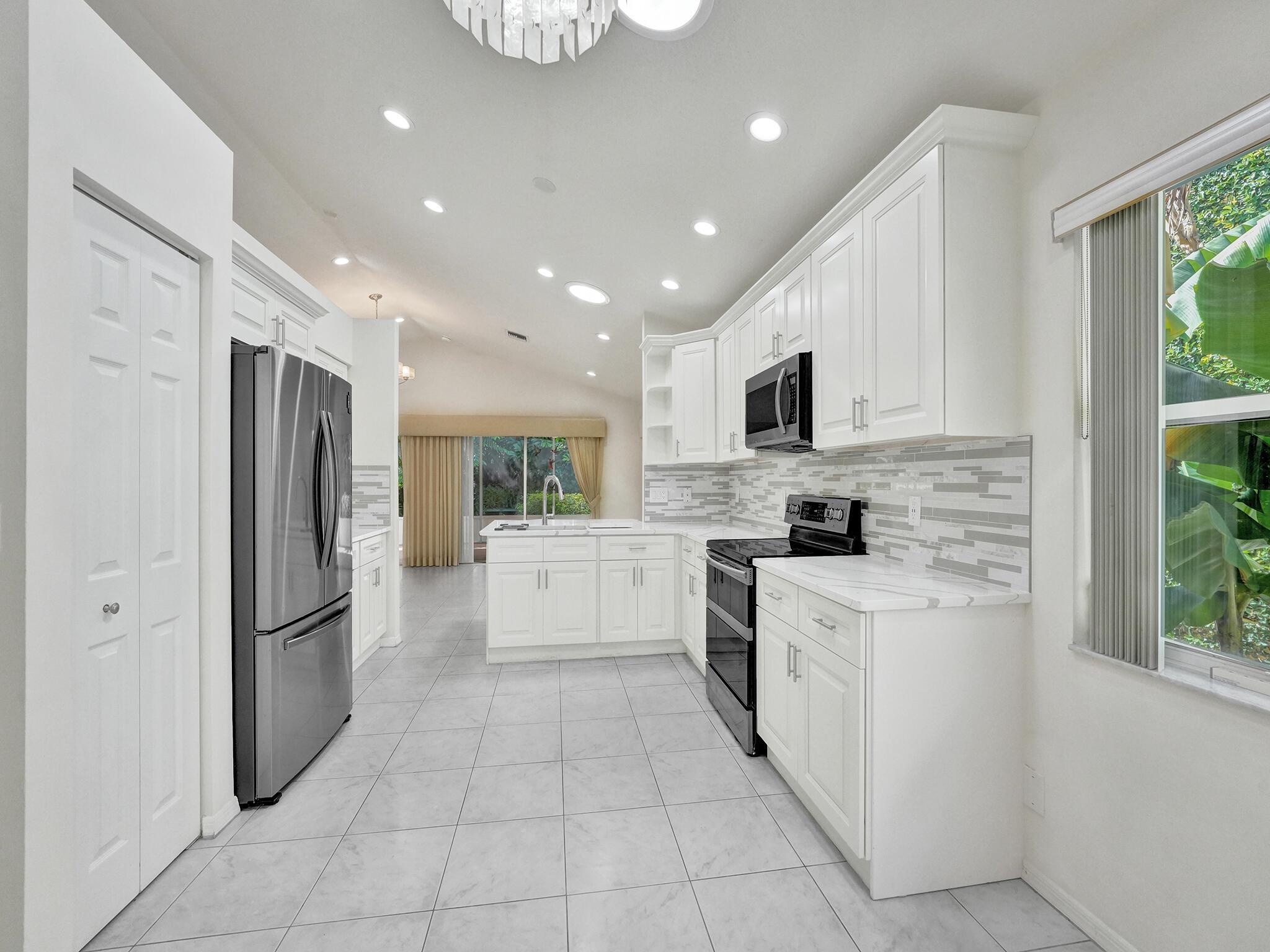 11185 Harbour Springs Circle