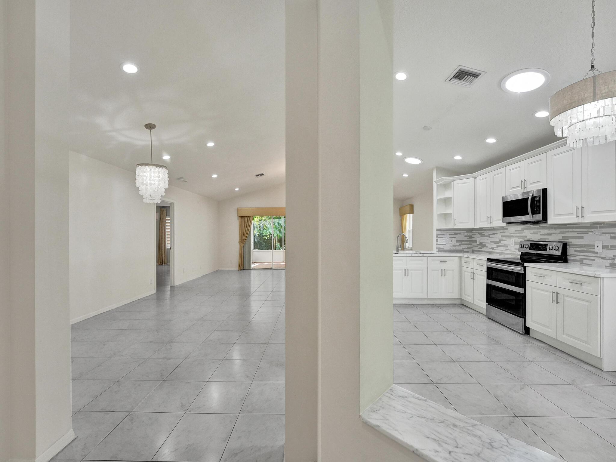 11185 Harbour Springs Circle