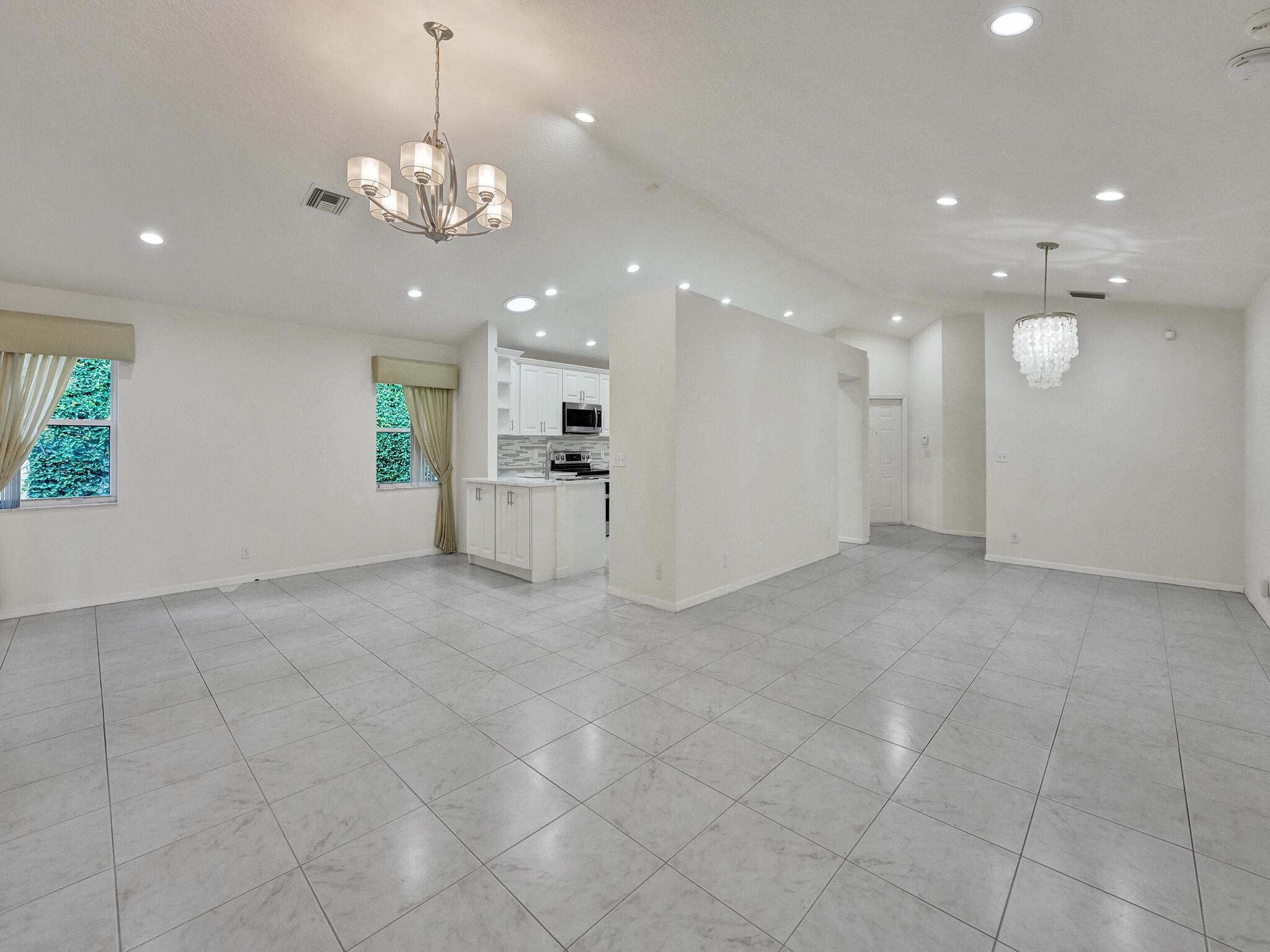 11185 Harbour Springs Circle