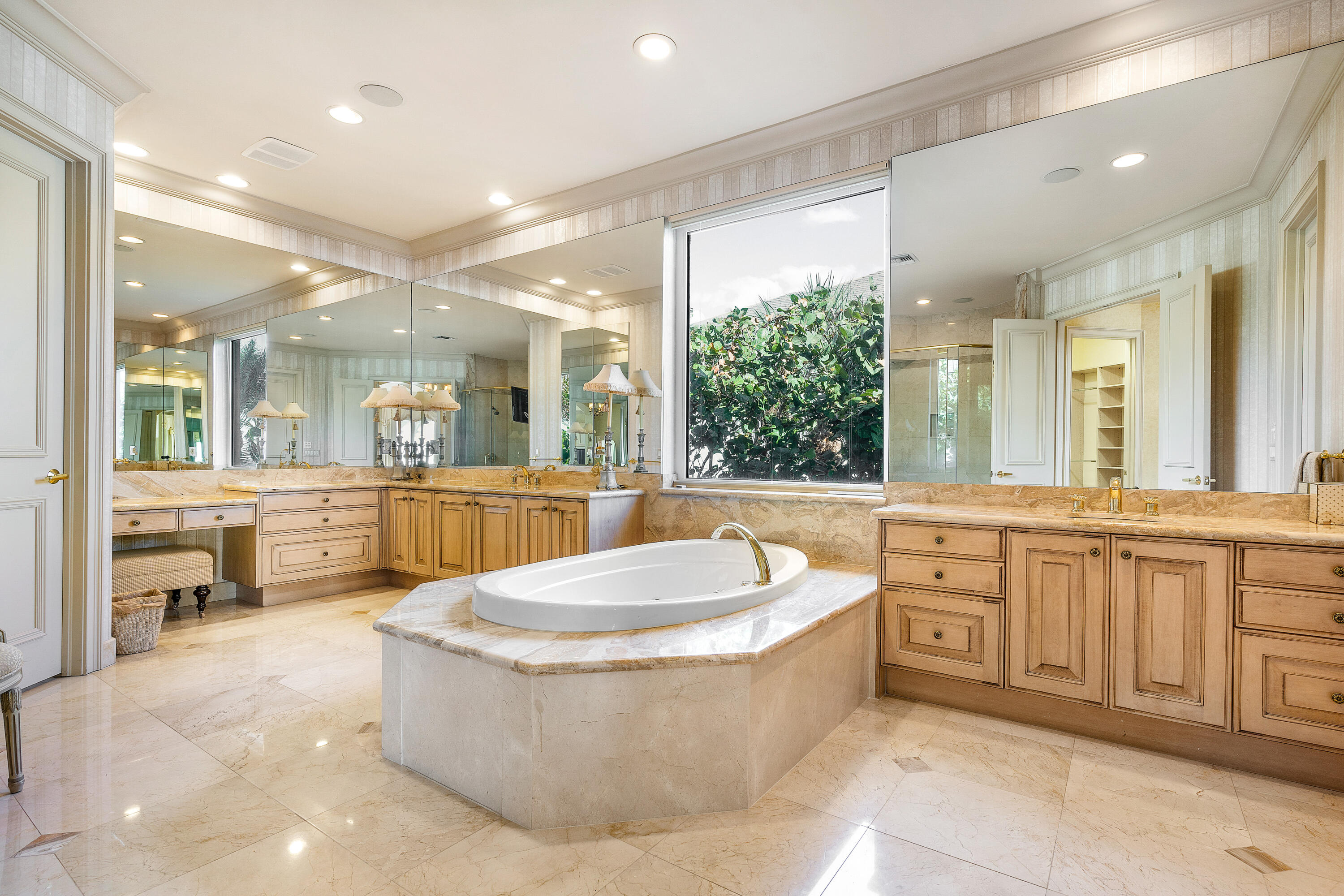 6373 N Ocean Boulevard