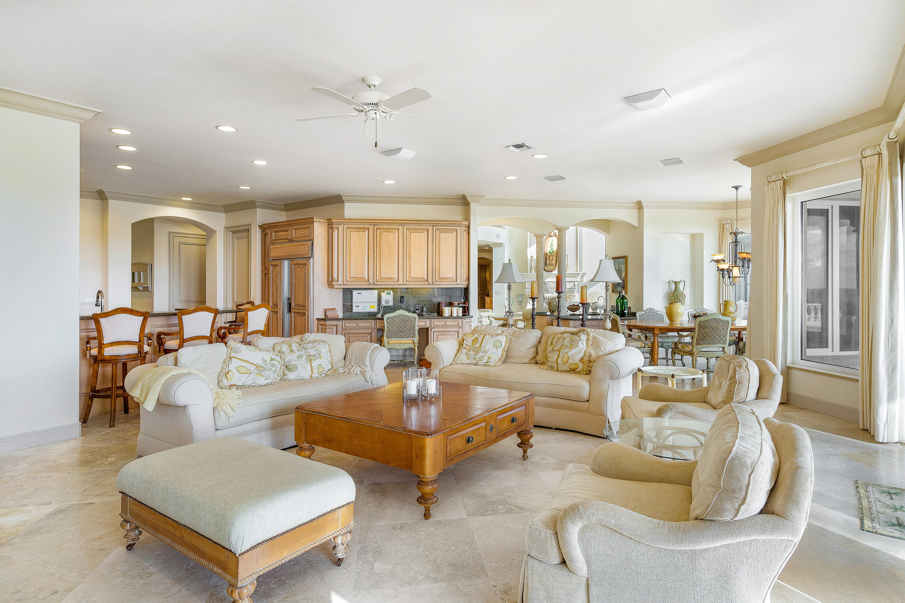 6373 N Ocean Boulevard