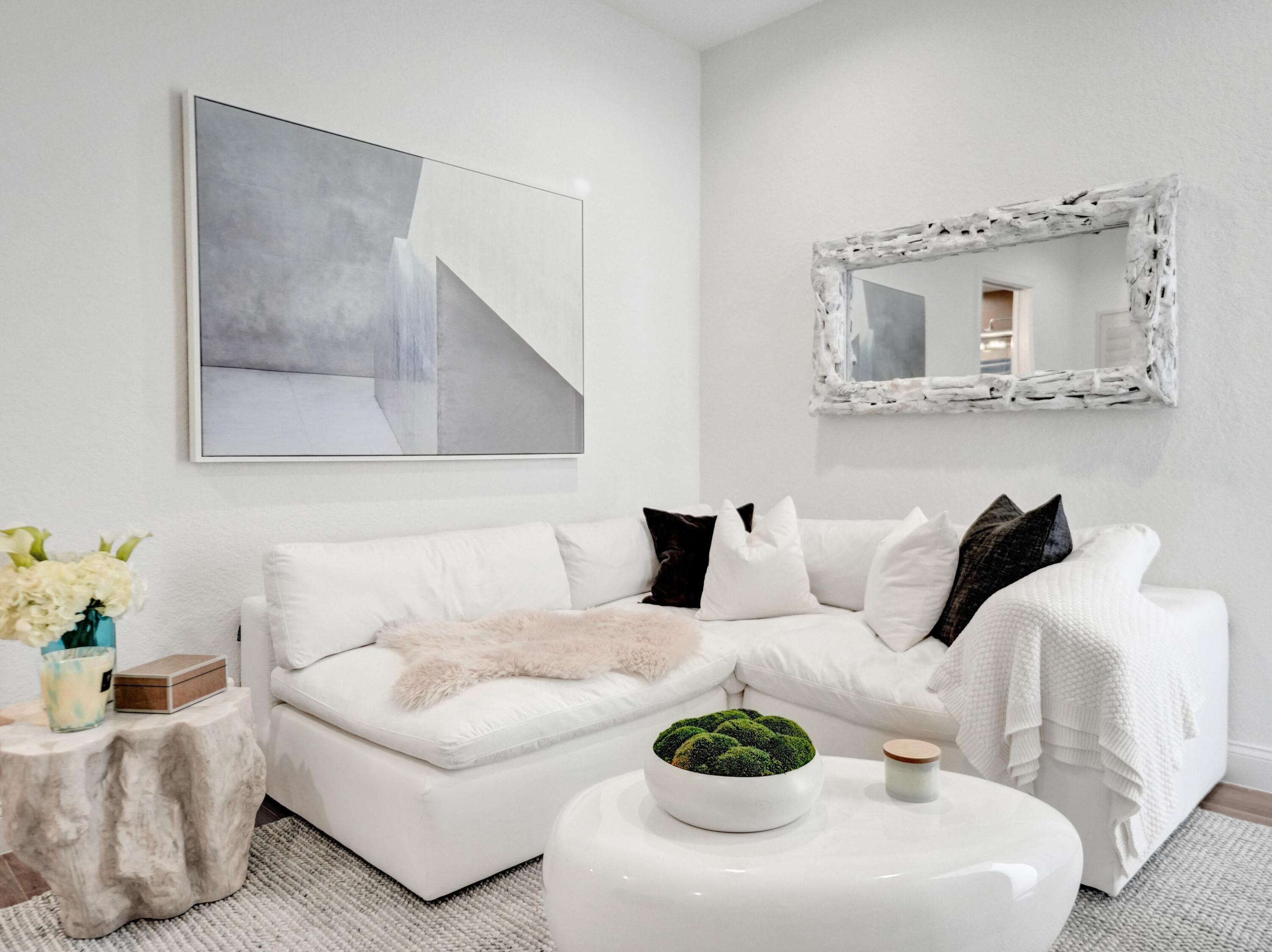 3730 NE 27th Terrace