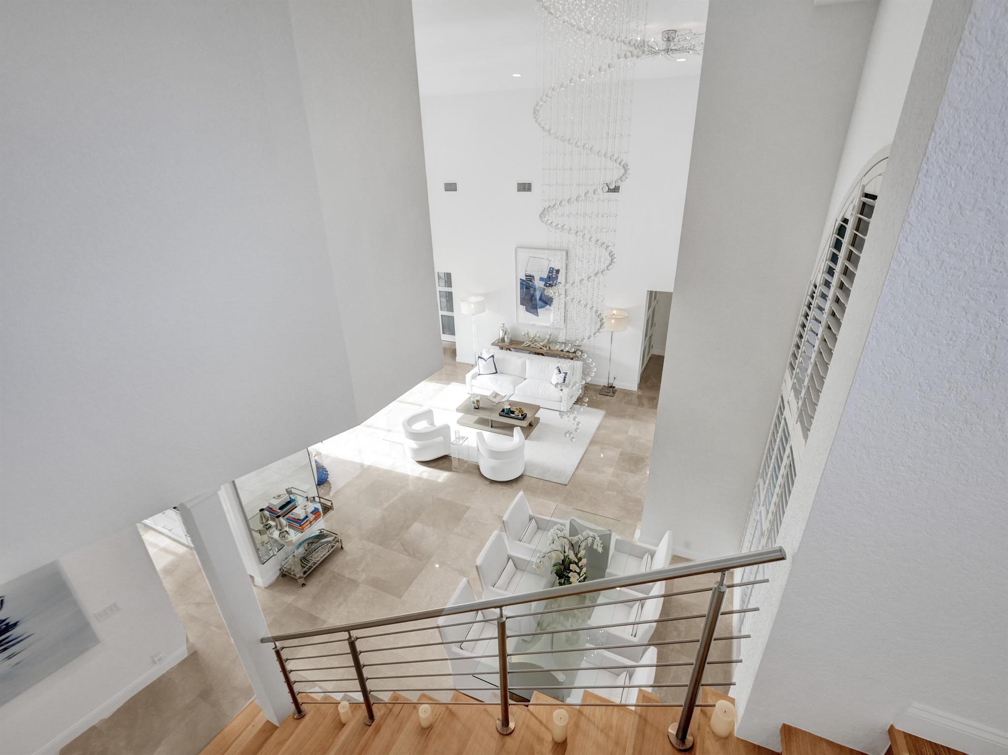 3730 NE 27th Terrace