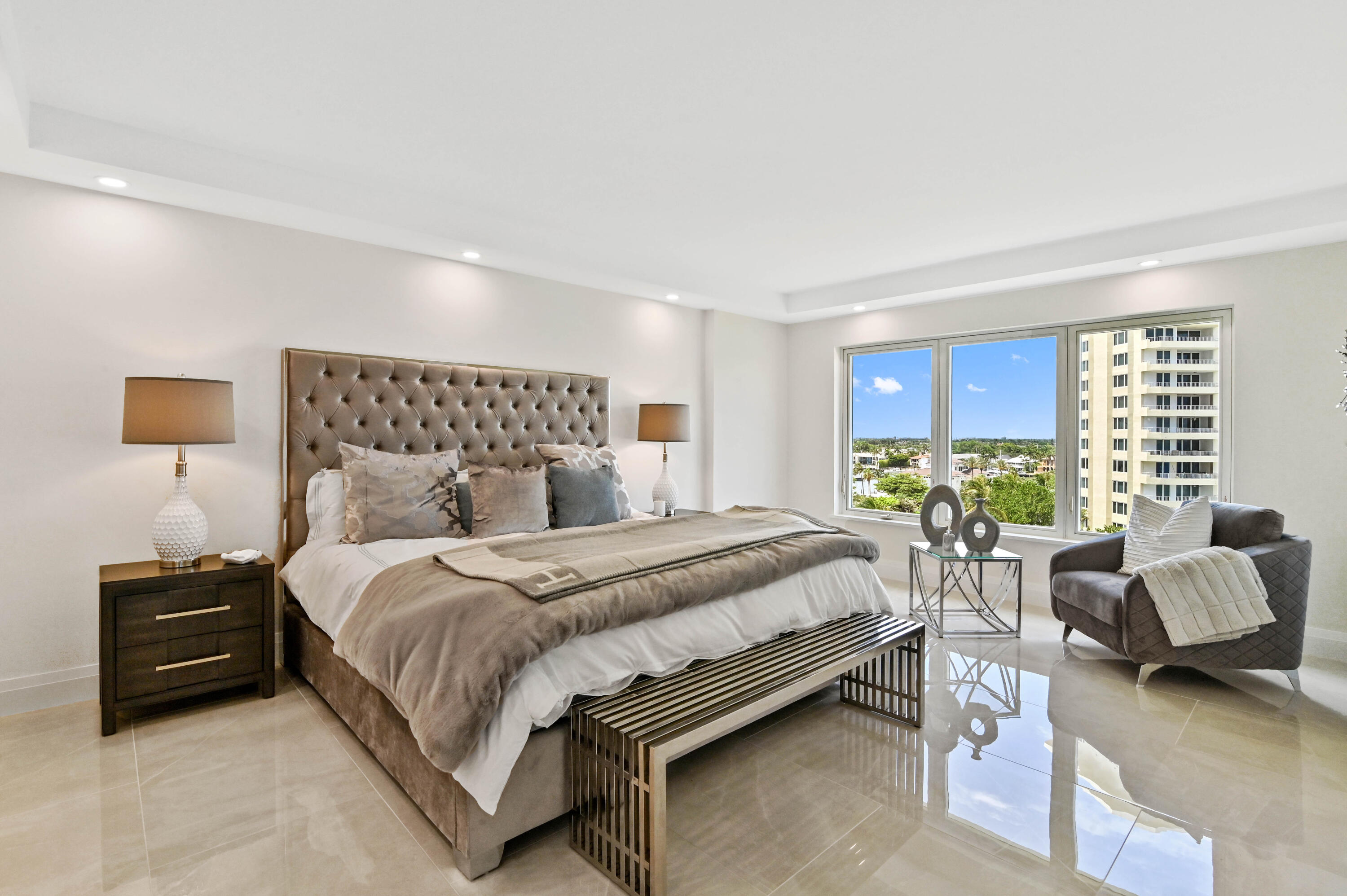 600 S Ocean Boulevard 708