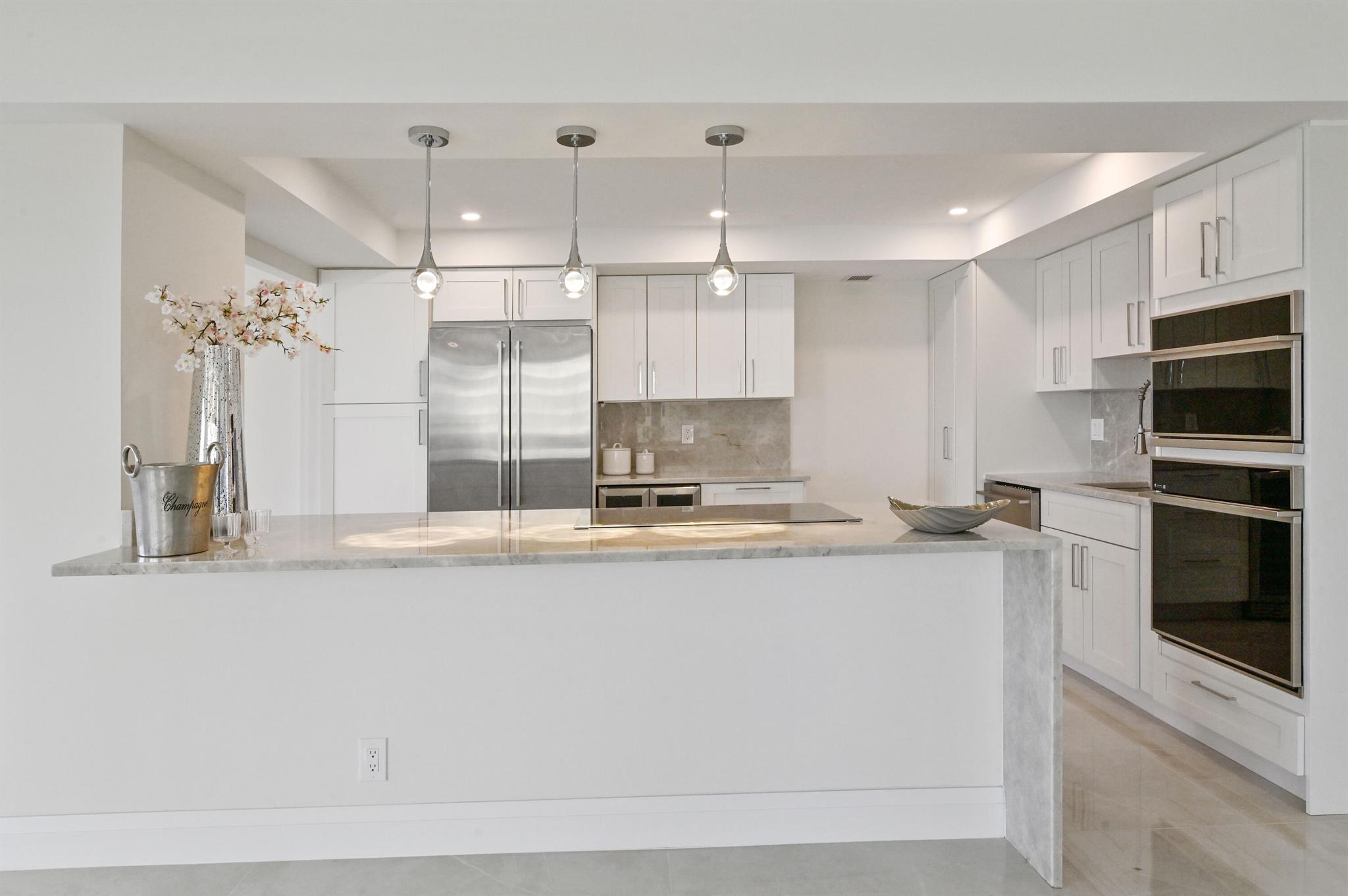 600 S Ocean Boulevard 708