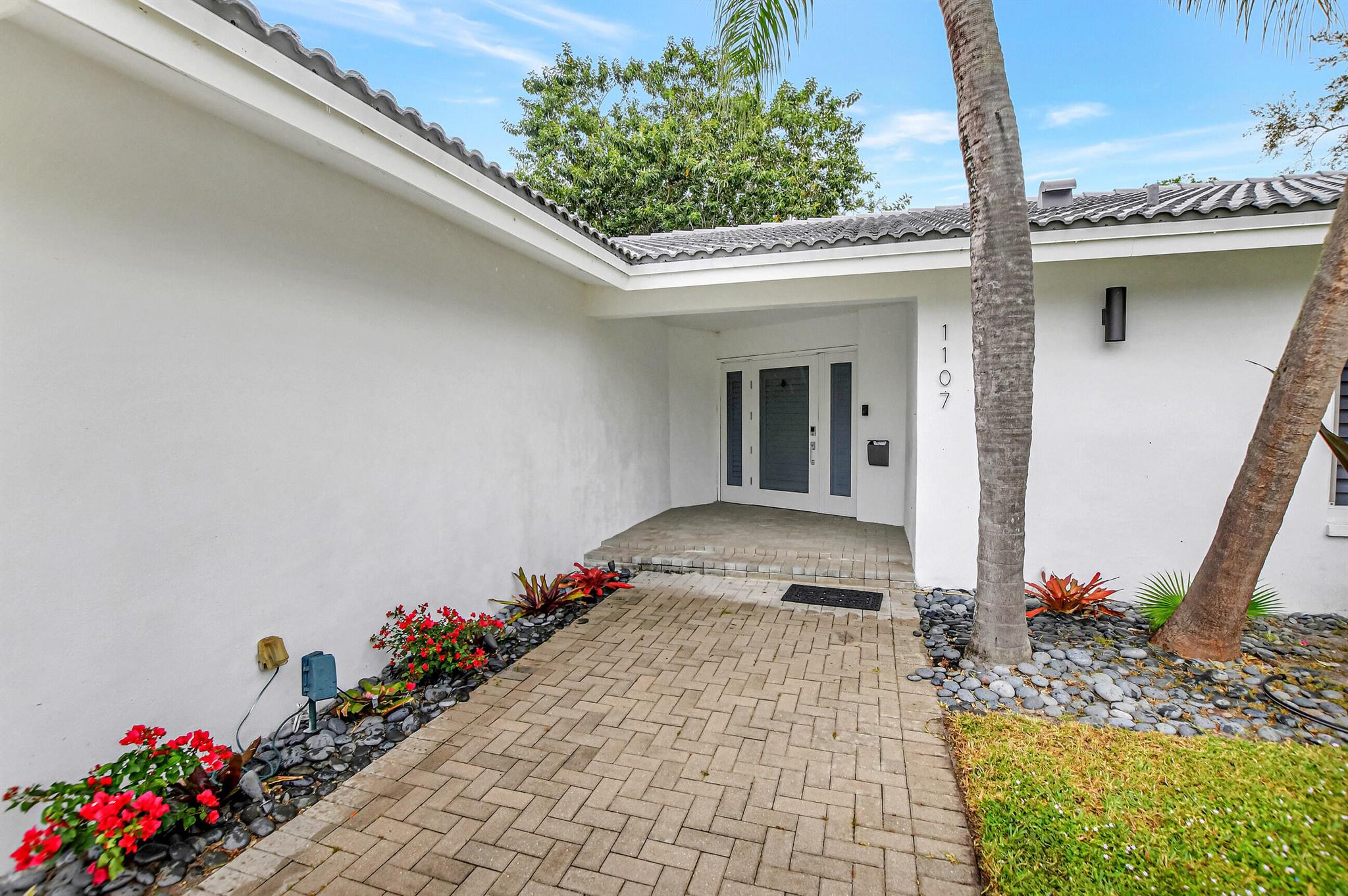 1107 SW 2nd Street SW