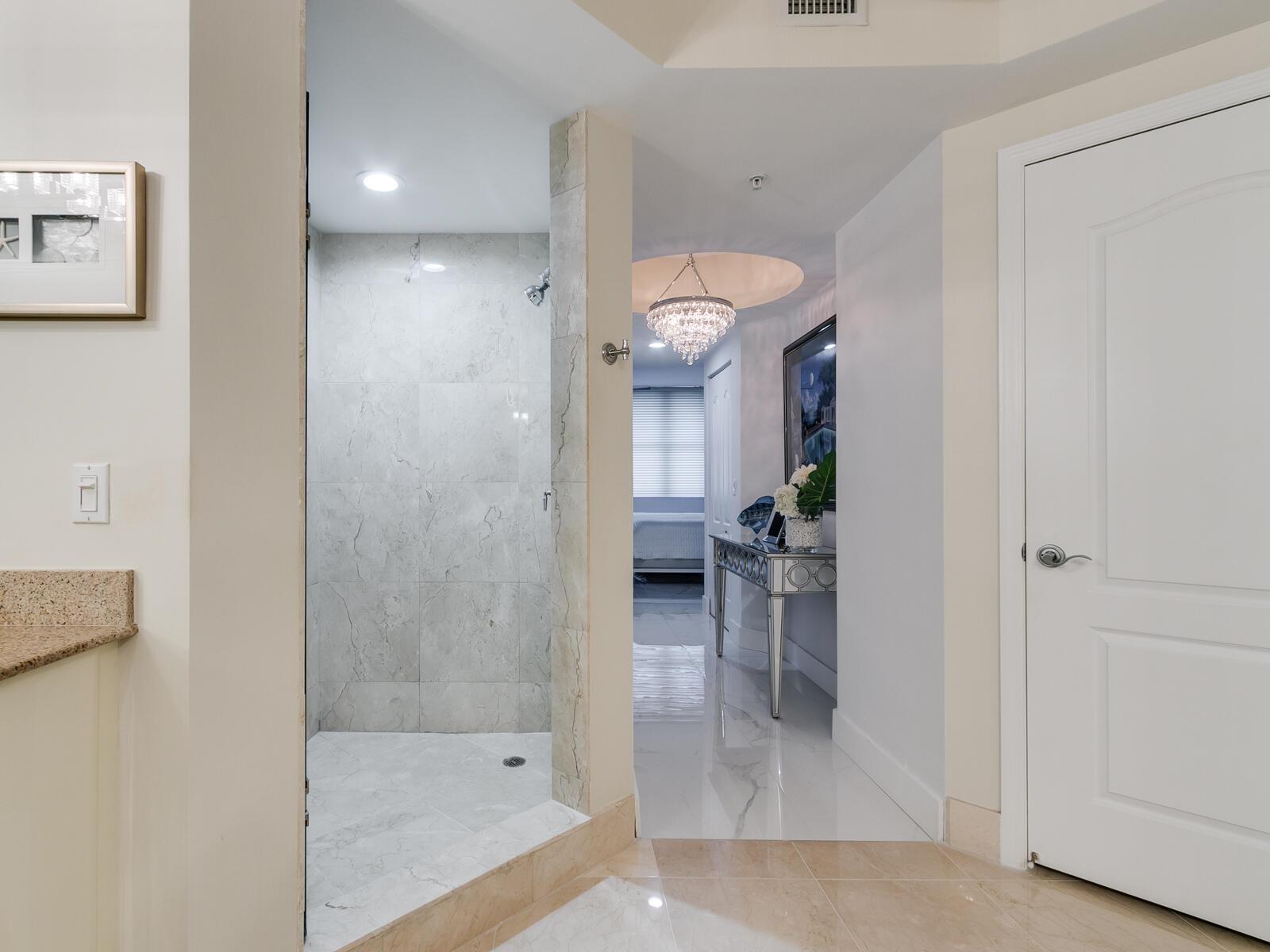 191 S Ocean Drive 315