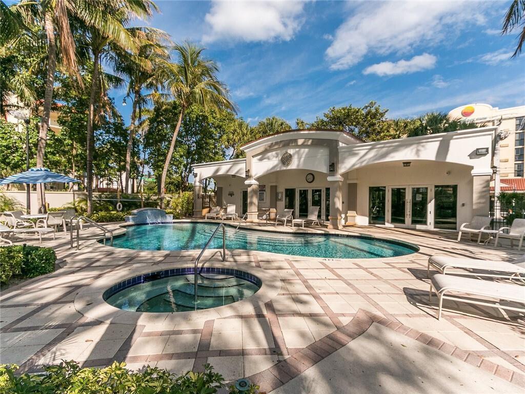 191 S Ocean Drive 315