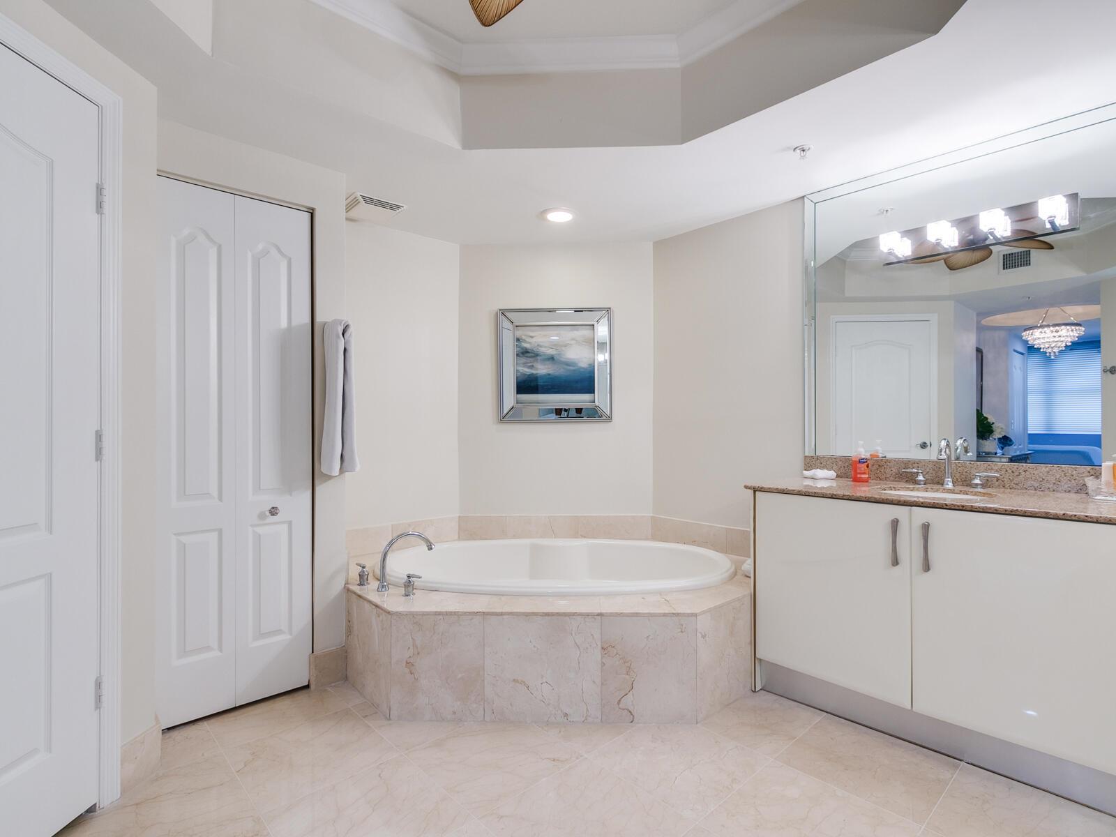 191 S Ocean Drive 315