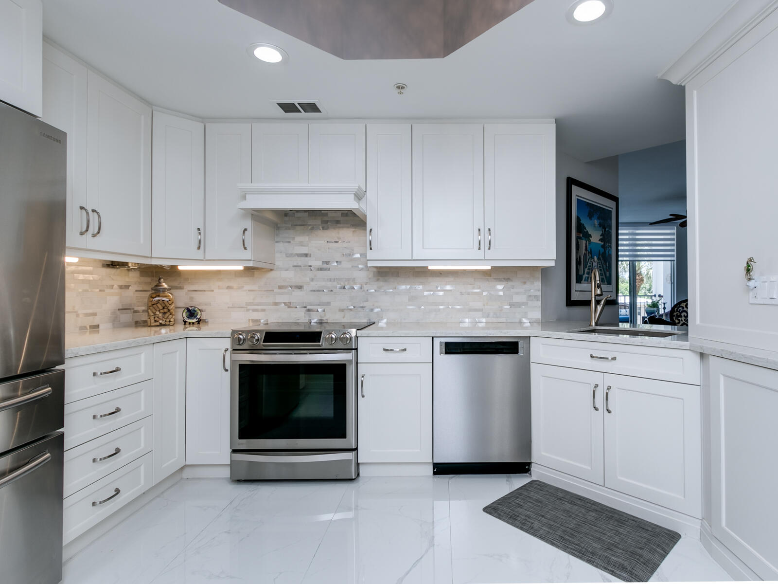 191 S Ocean Drive 315