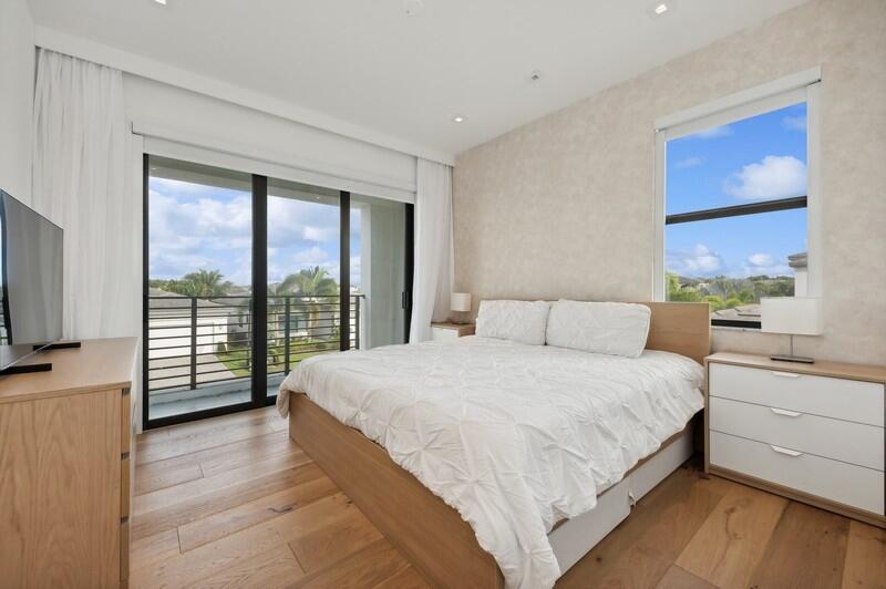 17297 Sea Blossom Way