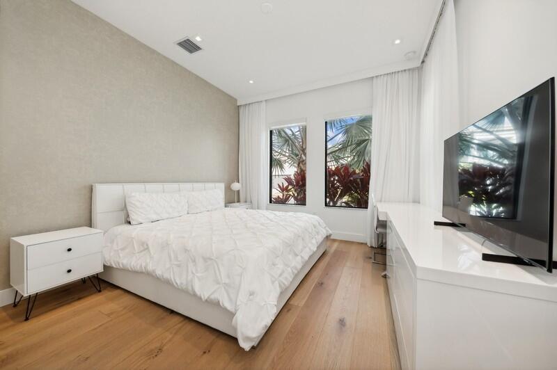 17297 Sea Blossom Way