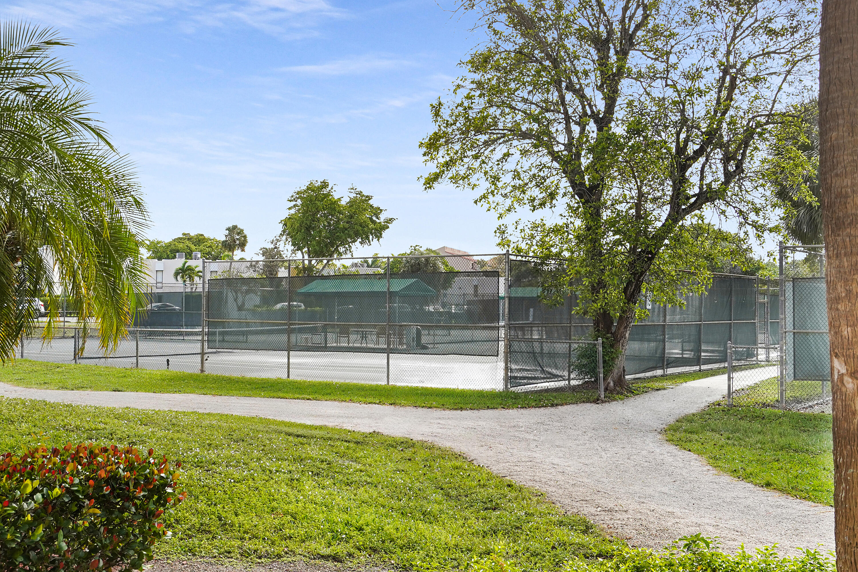 450 Egret Circle 9303