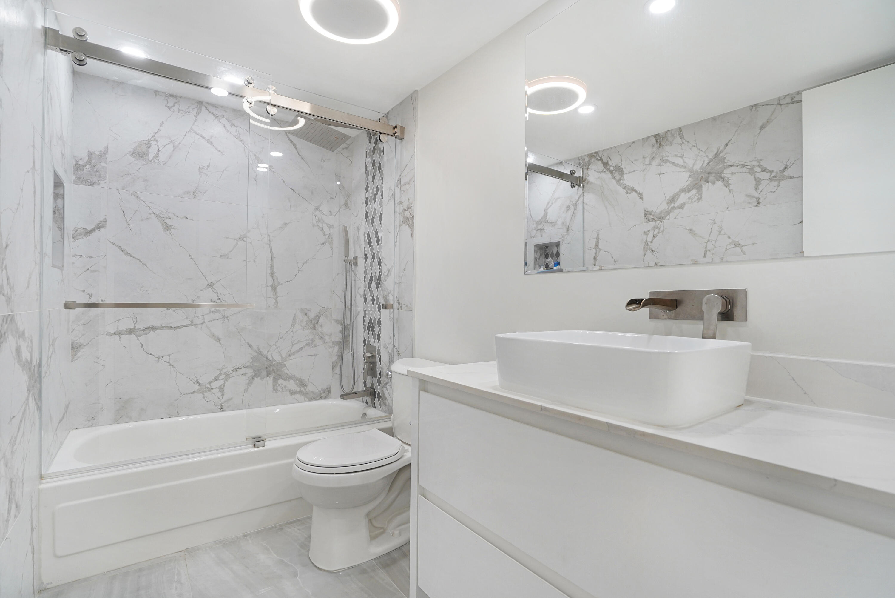 450 Egret Circle 9303