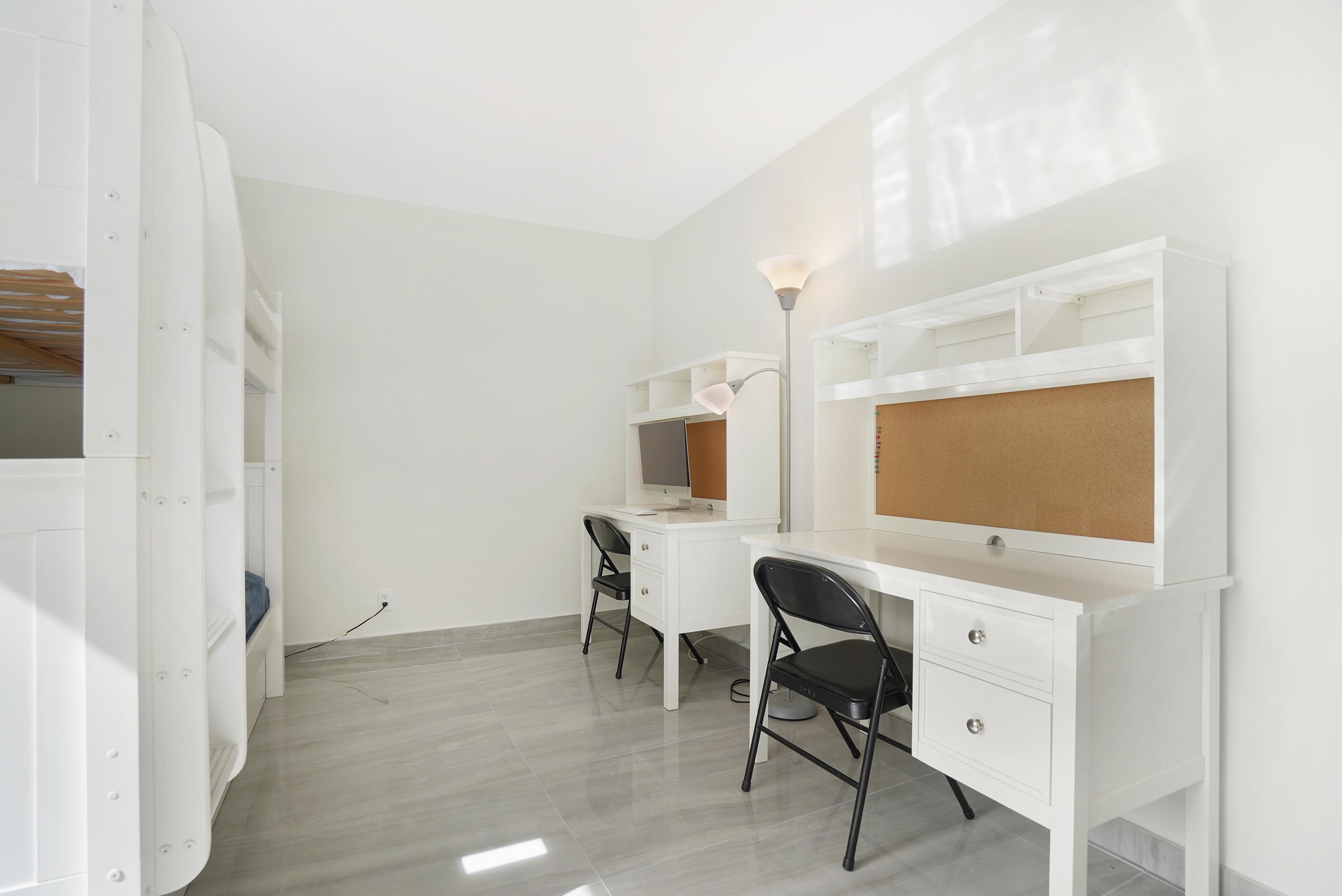 450 Egret Circle 9303