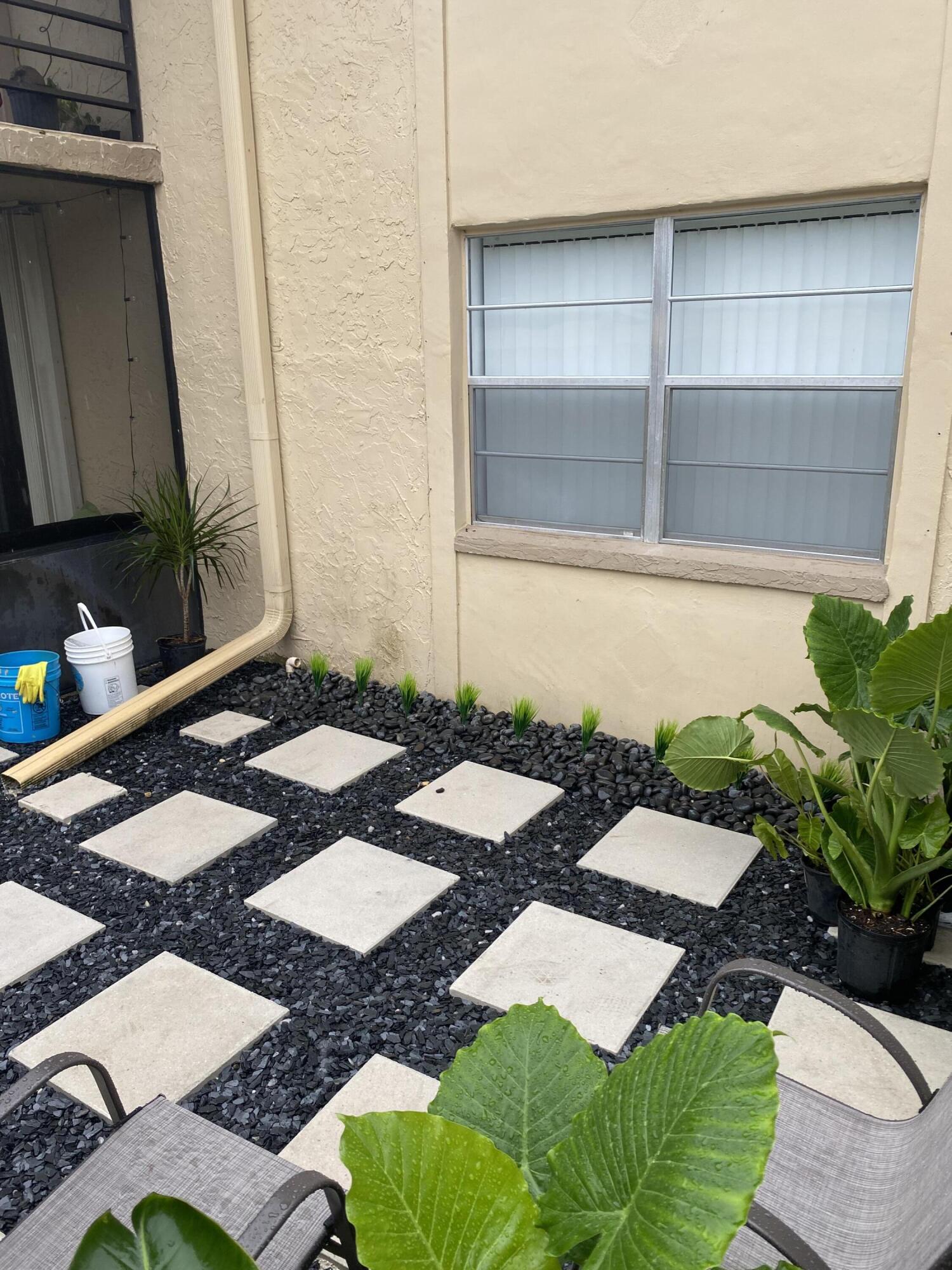 1271 NW 13th Street 357e