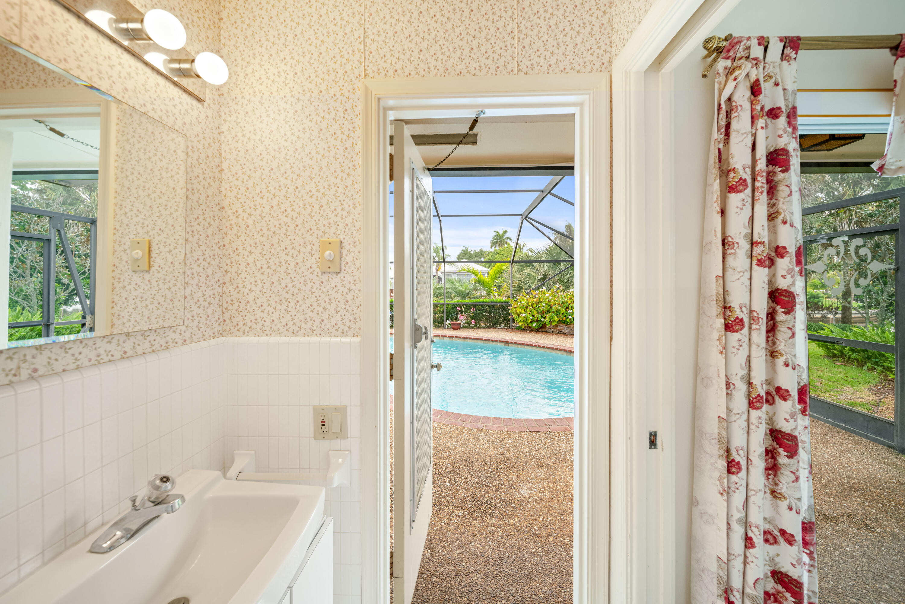 1200 SW Mulberry Way