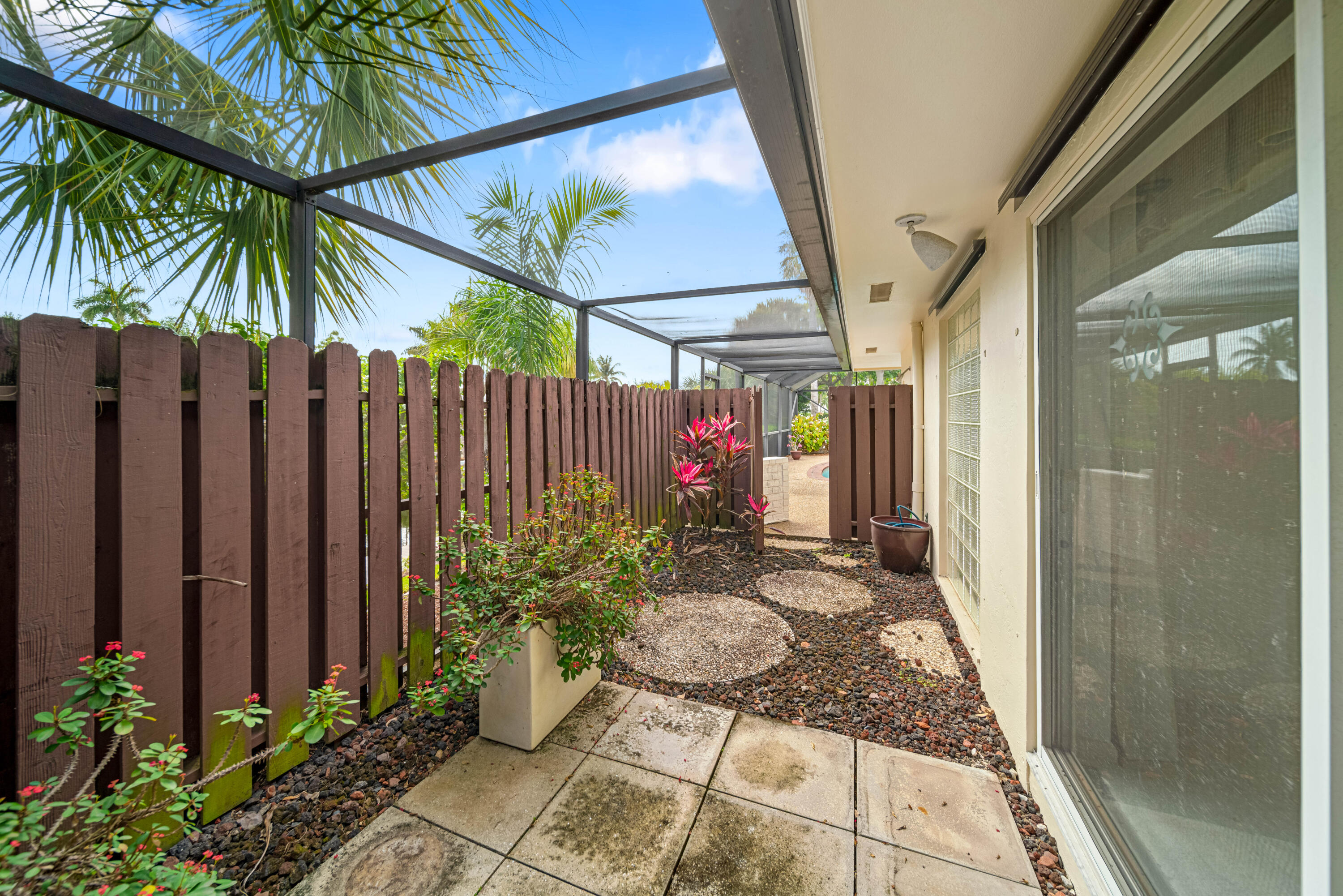 1200 SW Mulberry Way