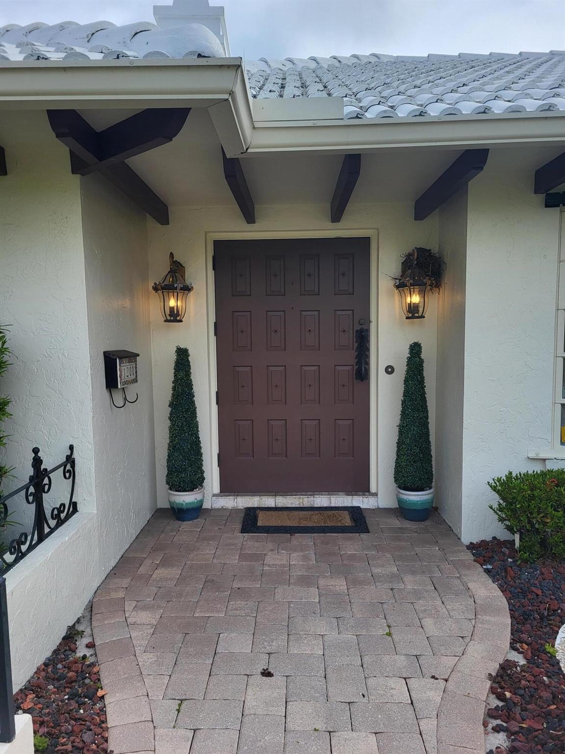 1200 SW Mulberry Way