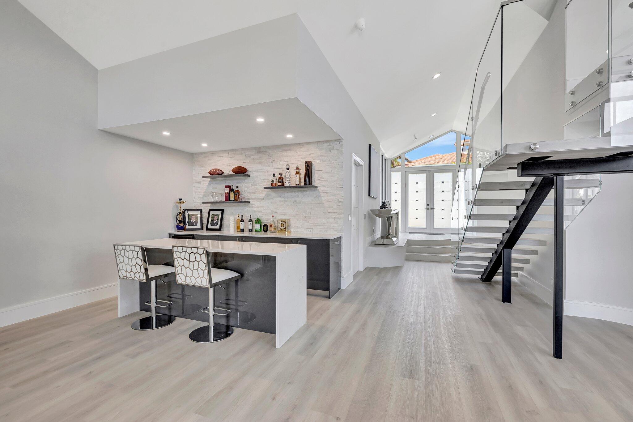 961 Iris Drive