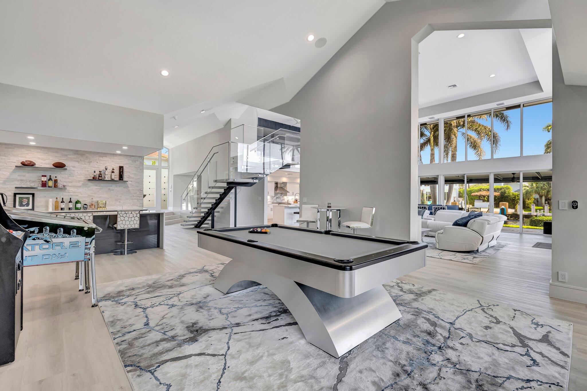 961 Iris Drive