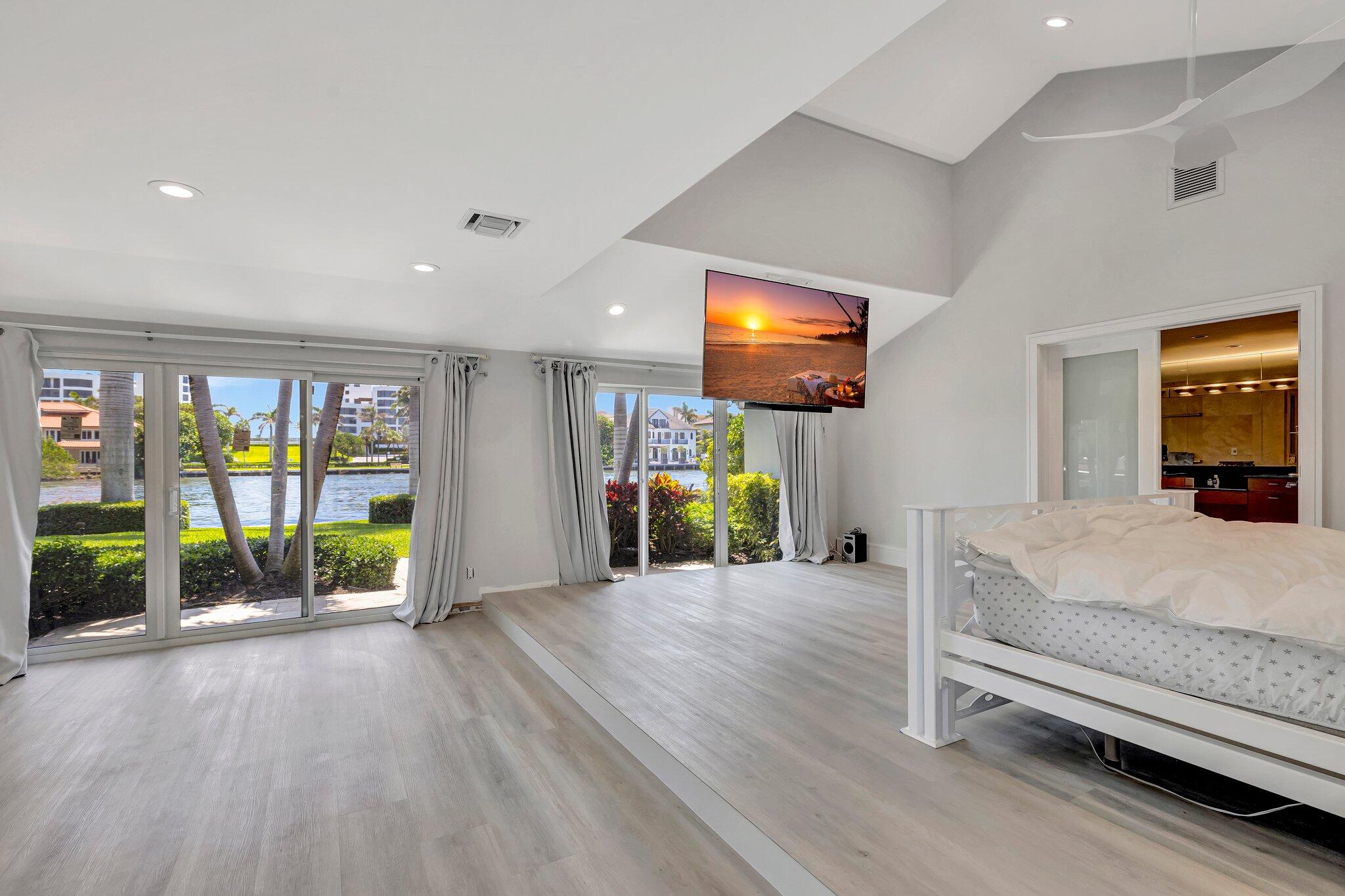 961 Iris Drive
