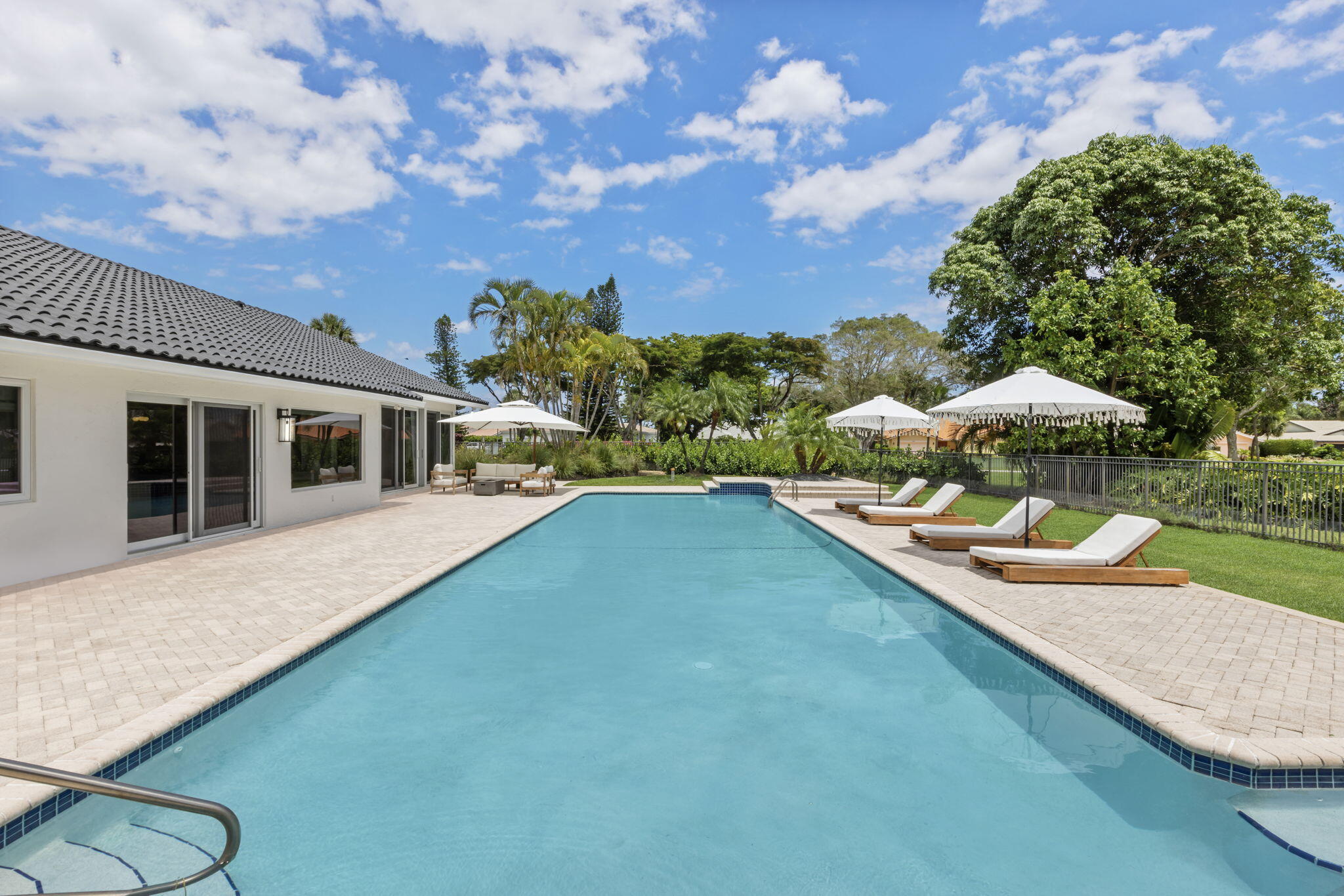 3600 Oakview Court