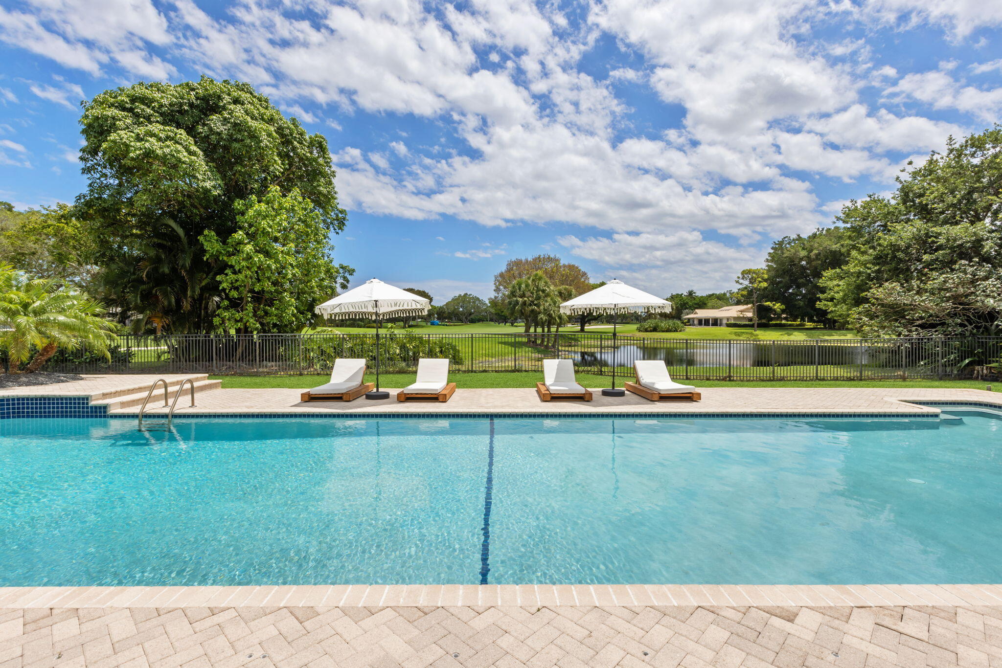 3600 Oakview Court