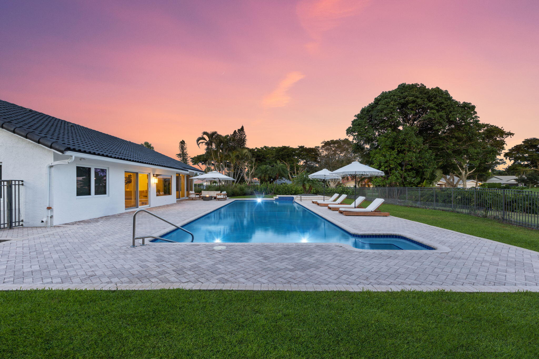 3600 Oakview Court
