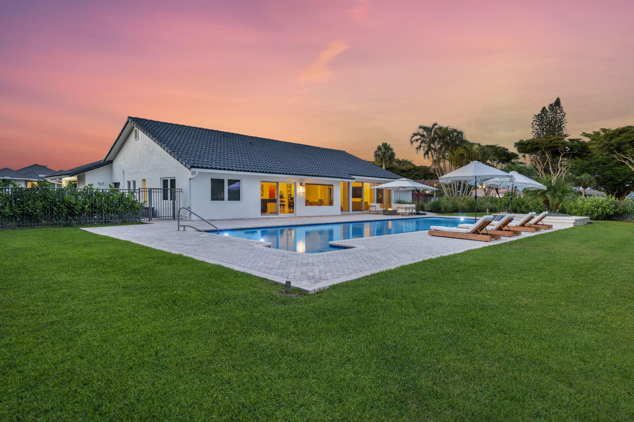 3600 Oakview Court