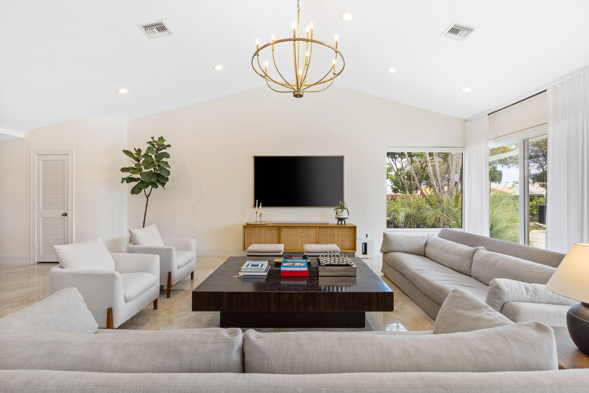 3600 Oakview Court