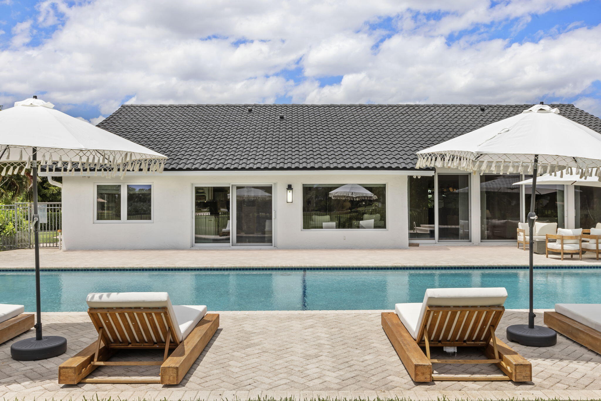 3600 Oakview Court