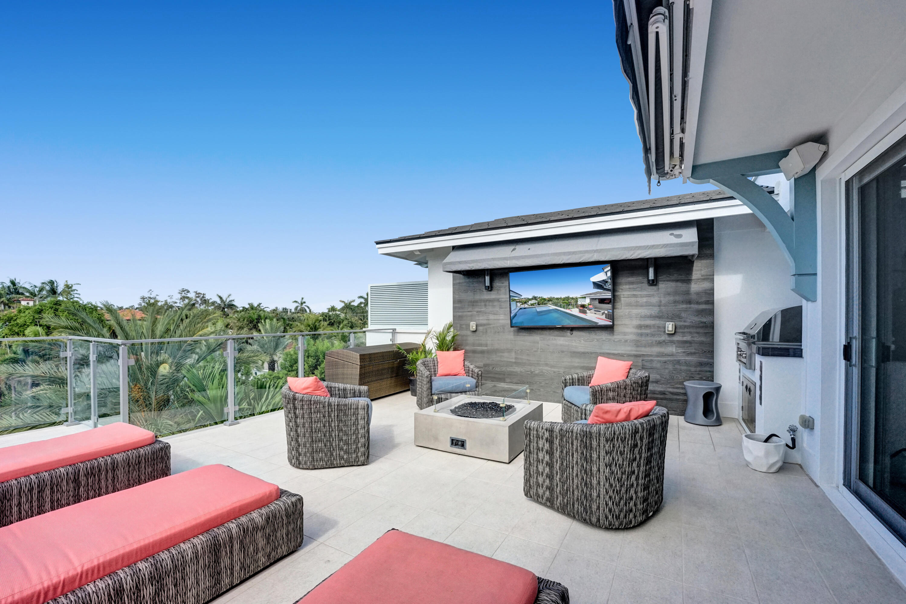 1017 Bucida Road