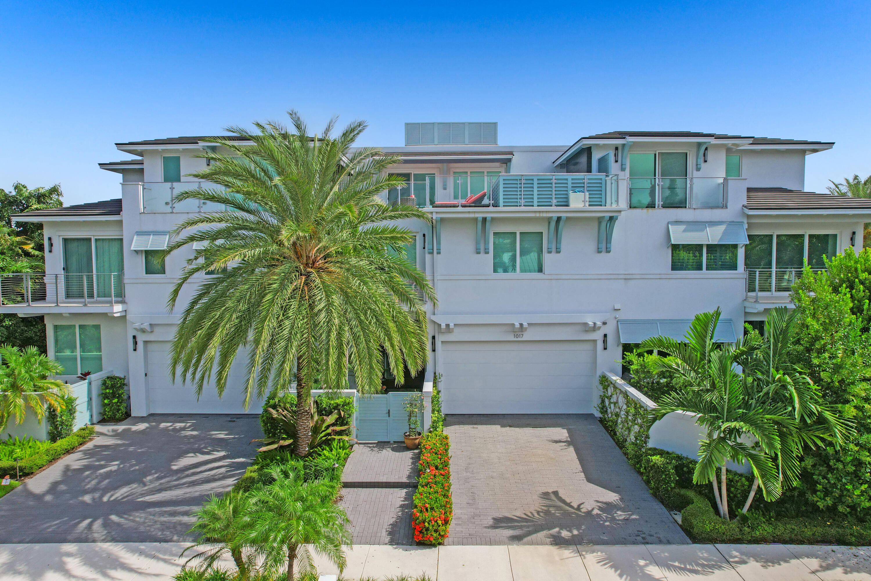 1017 Bucida Road